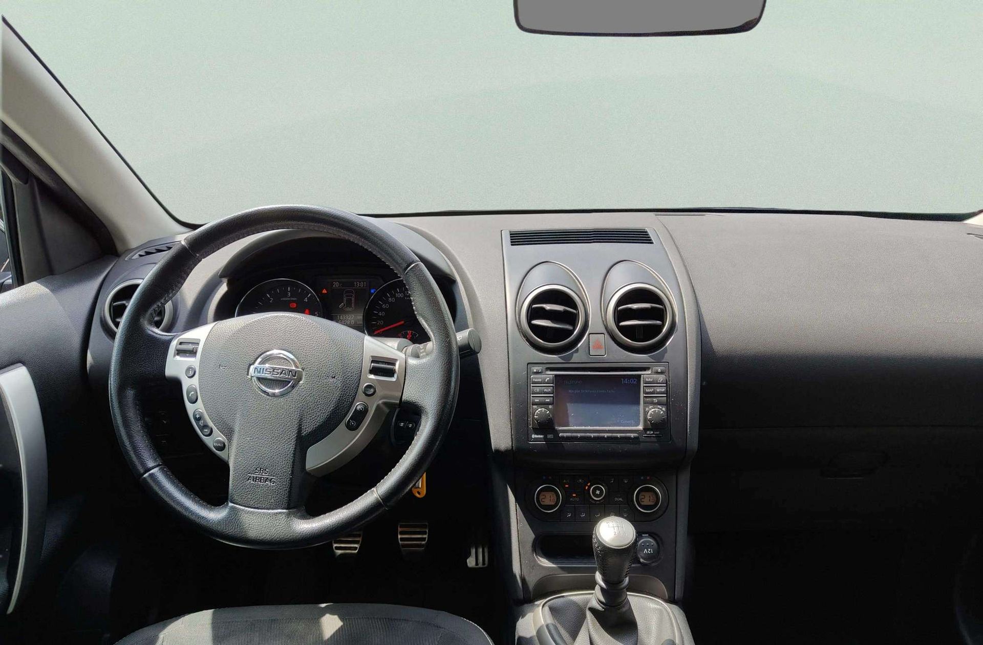 Nissan Qashqai 2.0 dCi Tekna Sport 4x2 - foto 6