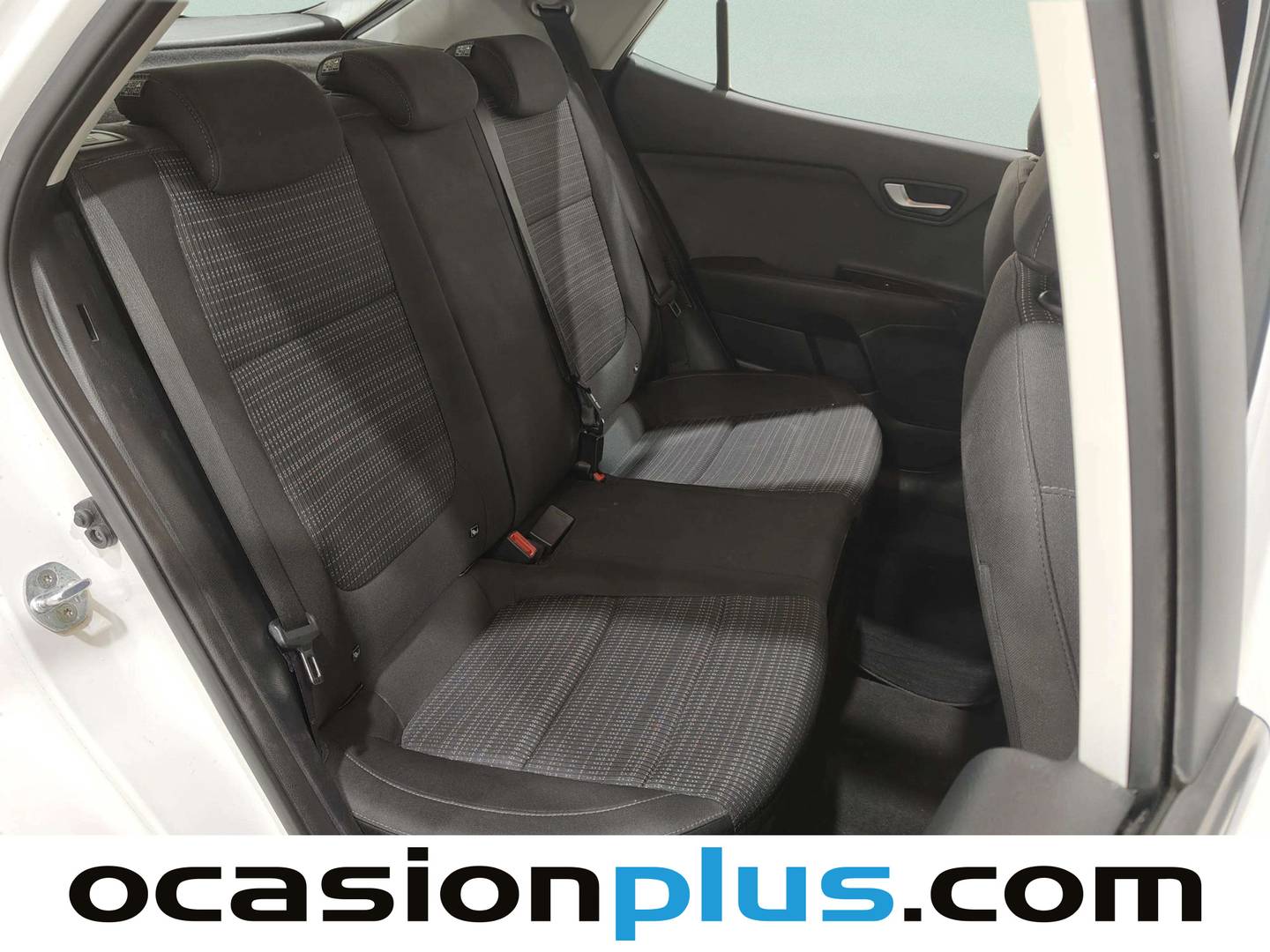 Foto KIA Stonic Kia Stonic 1.0 T-GDi MHEV Drive iMT (100 CV)