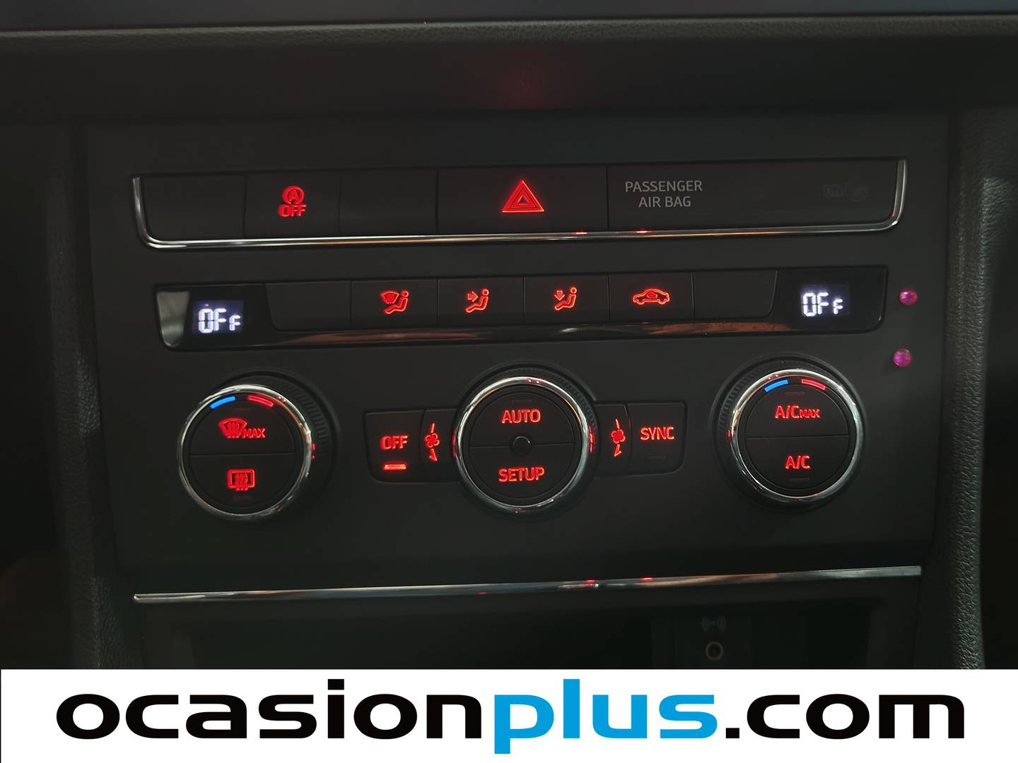 Seat León Seat León 1.6 TDI S&S Style Connect DSG-7 (110 CV) barato