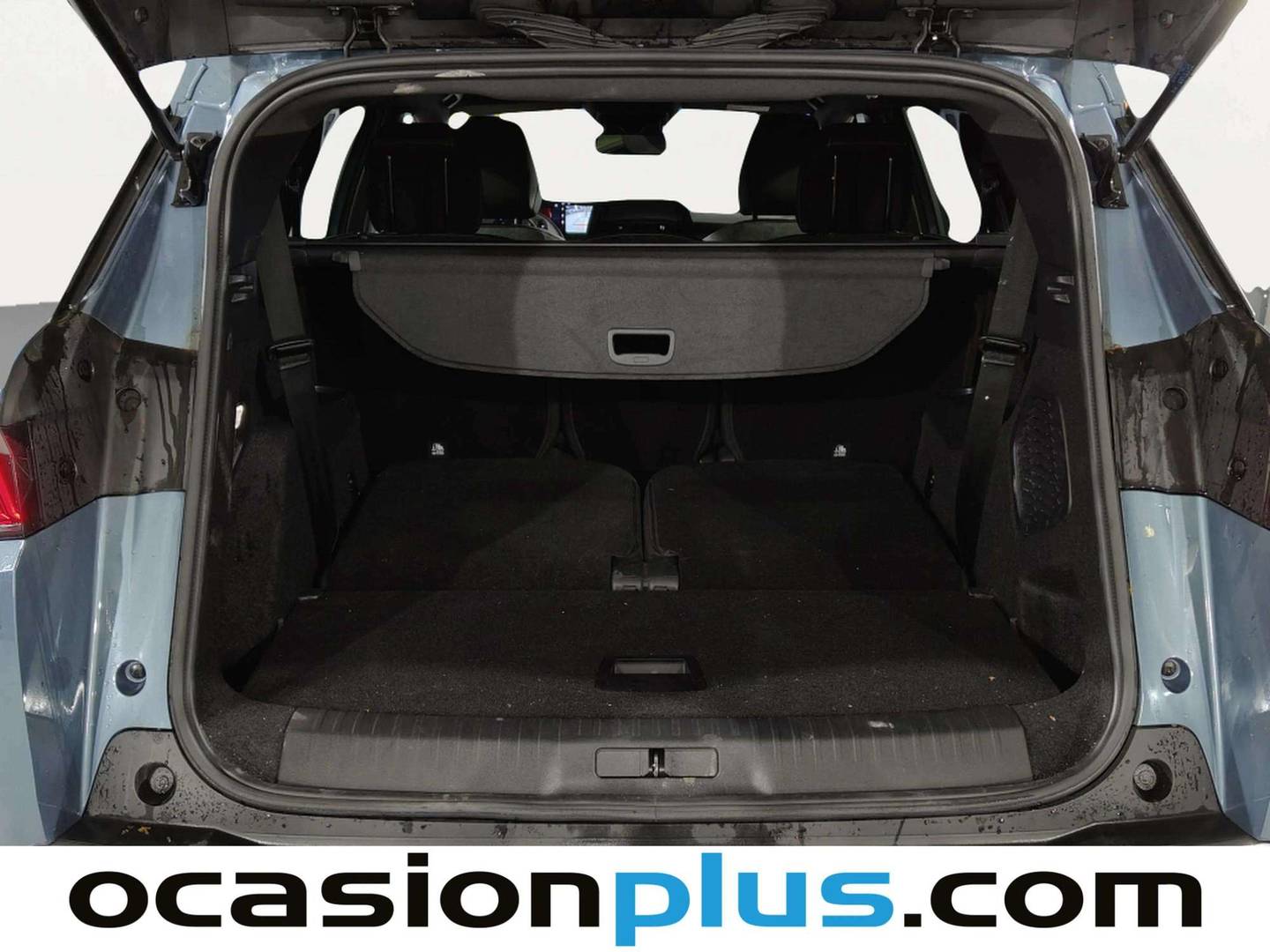 Foto Peugeot 5008 Hybrid Peugeot 5008 Hybrid 1.2 Allure eDCS6 (136 CV) 7 Plazas siete plazas