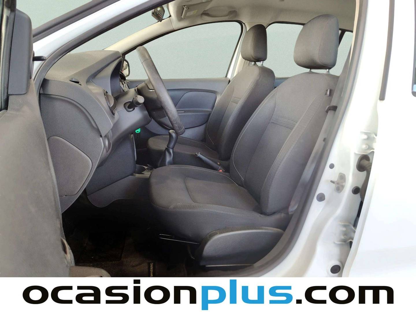 Foto asientos delanteros Dacia Sandero Dacia Sandero Essential 1.0 (73 CV)