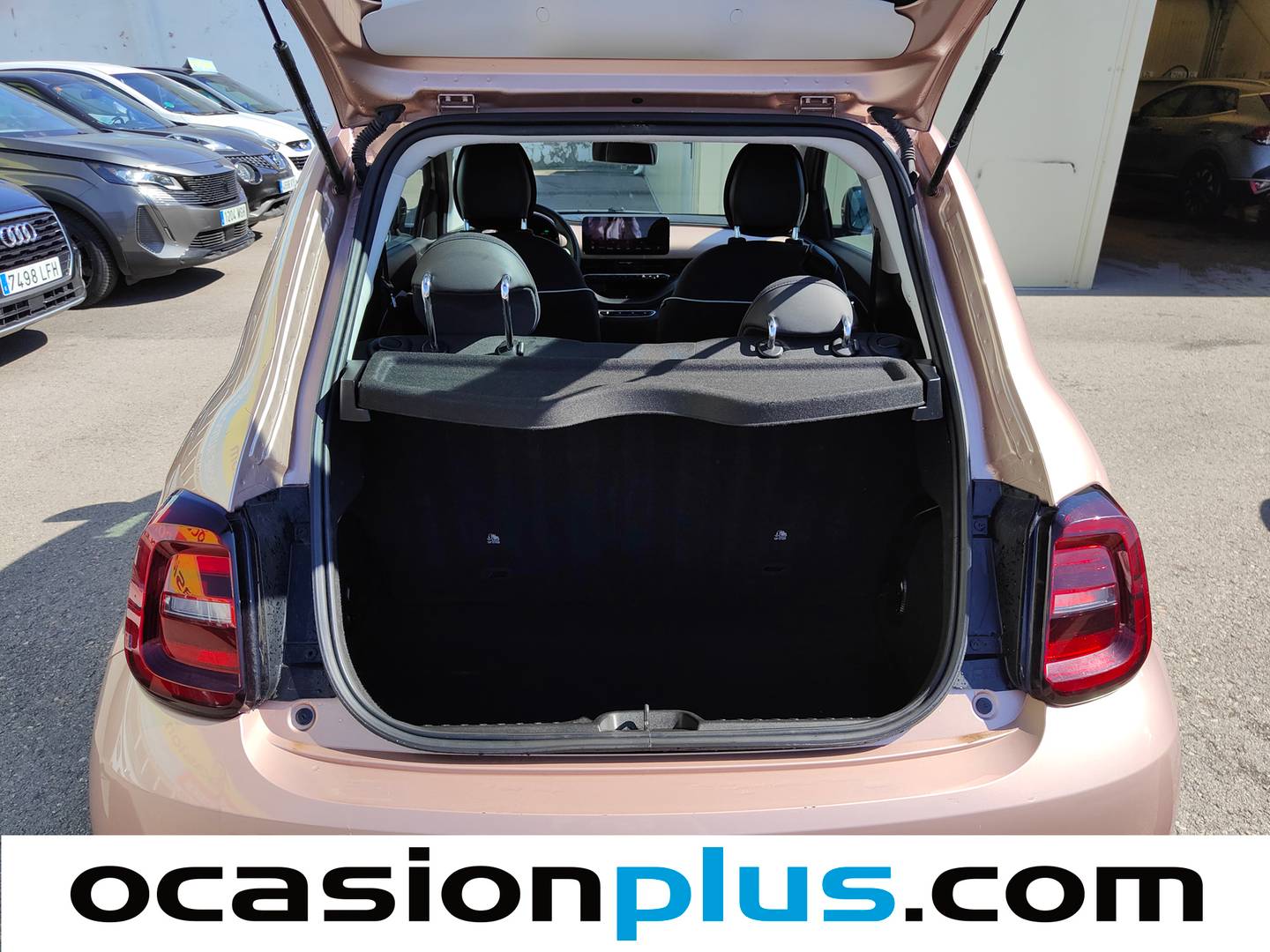 Fotos maletero Fiat 500 Fiat 500 Electrico Electrico Monotrim 320km  (118 CV)