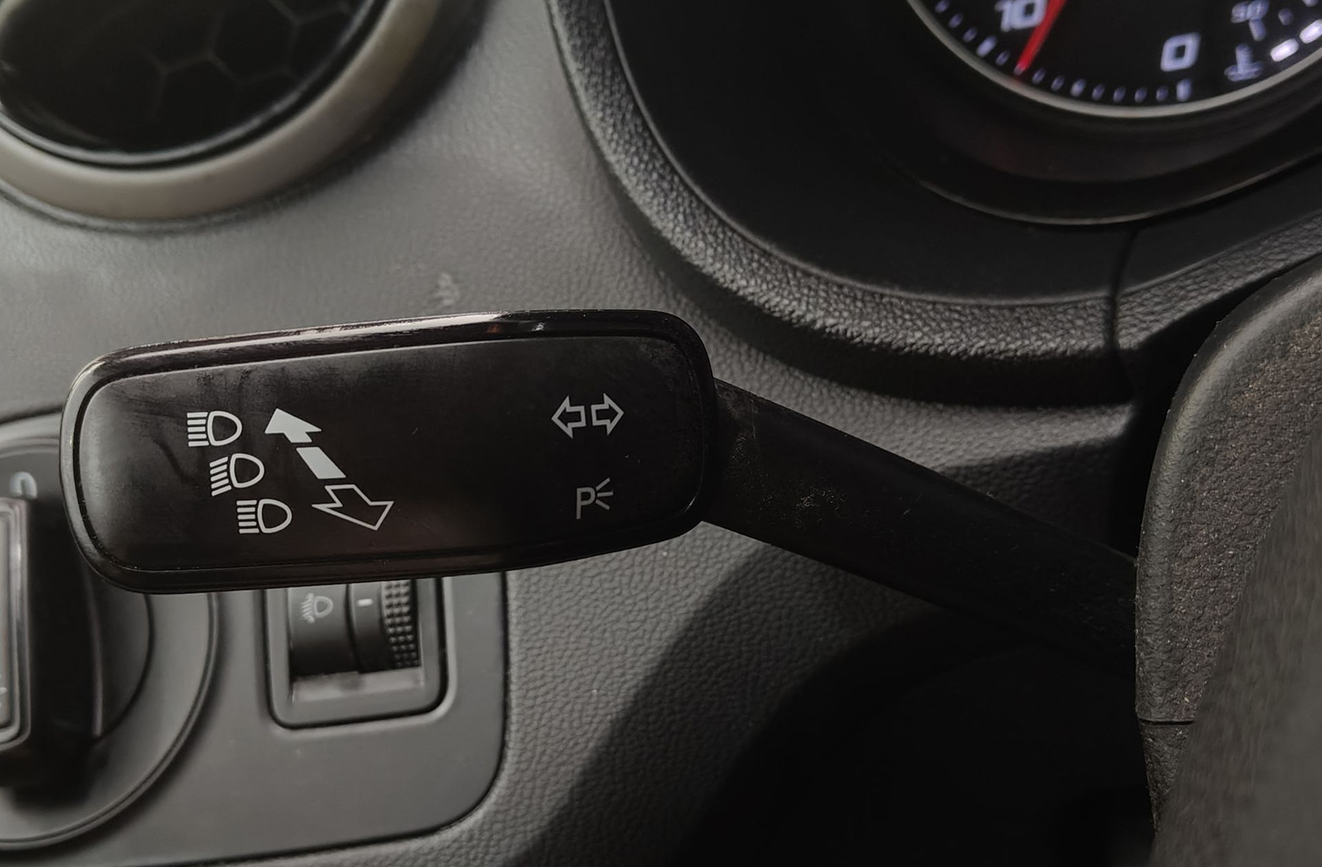 SEAT Ibiza 1.4 TDI CR Full Connect - foto 22