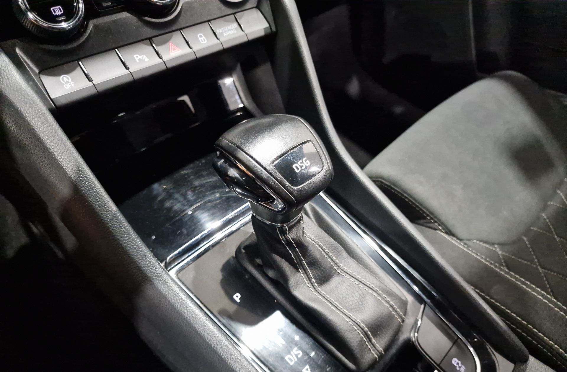 Škoda Karoq 1.5 TSI ACT Sportline DSG - foto 5
