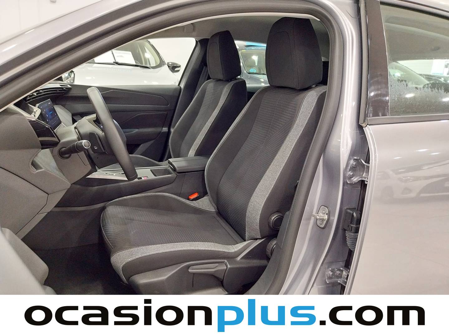 Foto Peugeot 308 Peugeot 308 PureTech 130 S&S Active EAT8 (130 CV)