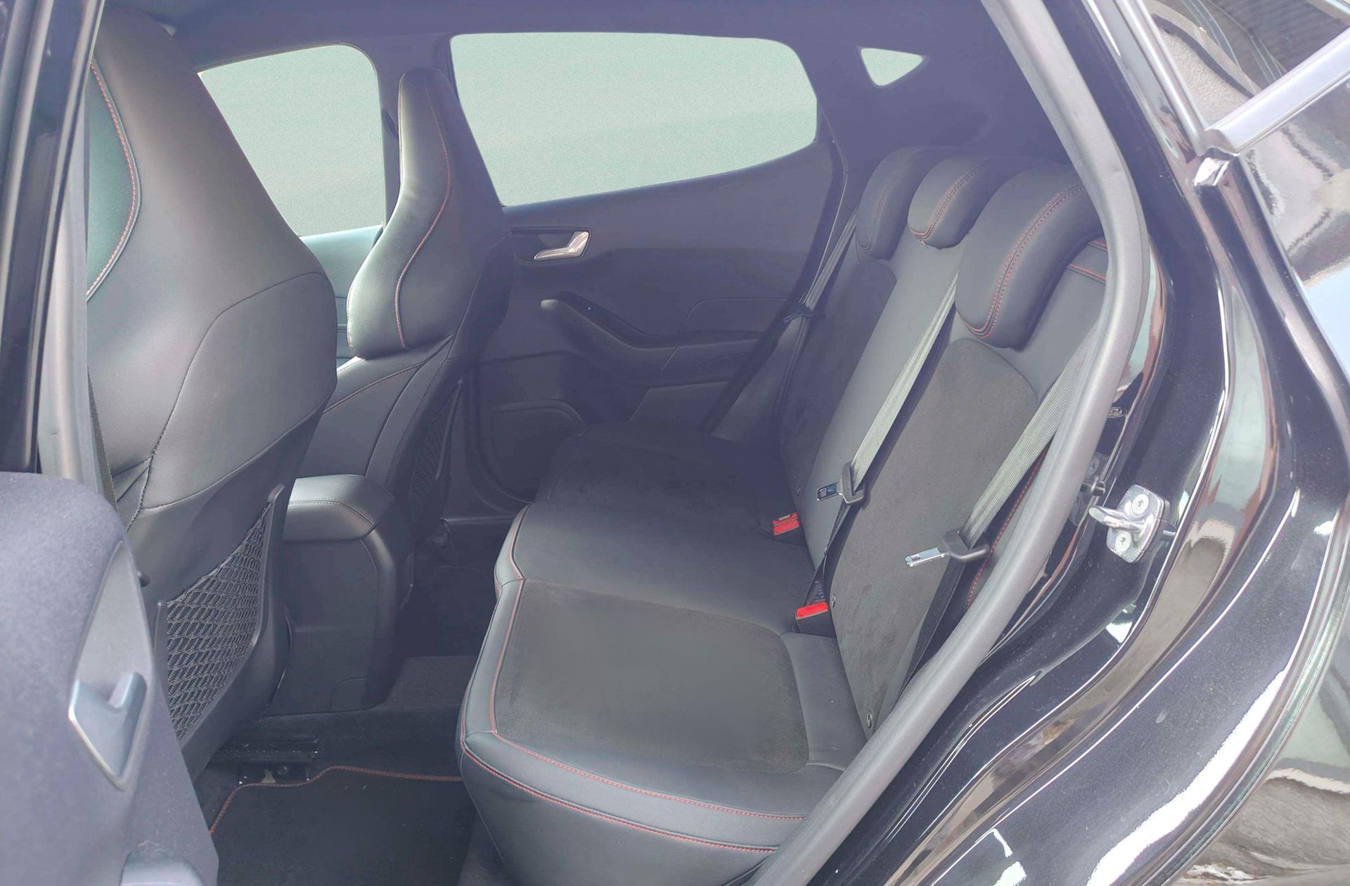 Ford Fiesta 1.5 EcoBoost ST - foto 14