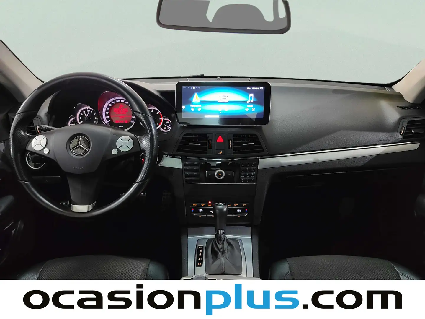 Foto Mercedes Clase E Mercedes-Benz Clase E E 220 CDI Coupe Blue Efficiency Avantgarde (170 CV) Paquete AMG