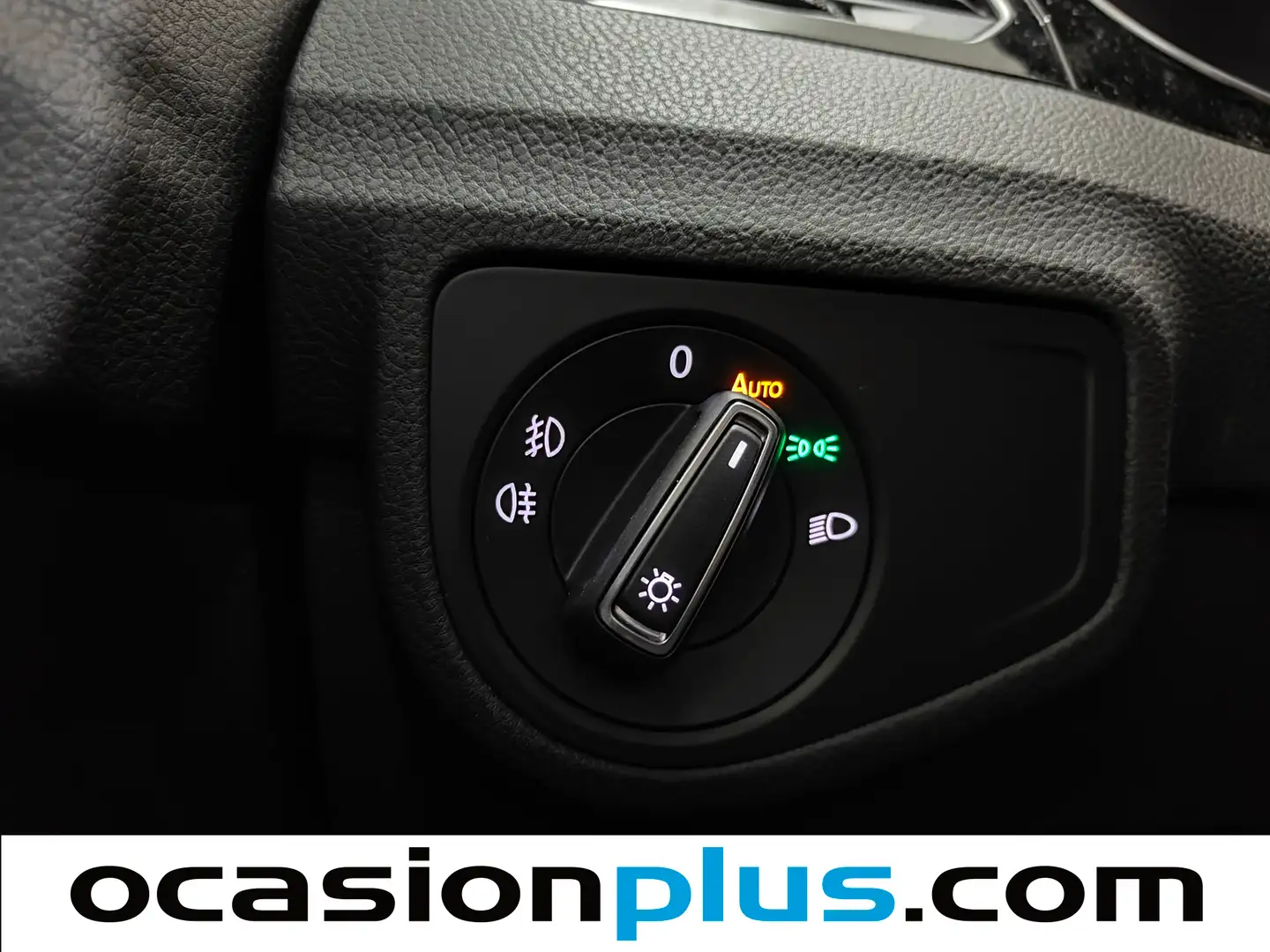 Foto Volkswagen Golf Sportsvan Volkswagen Golf Sportsvan 1.6 TDI Sport BMT DSG (110 CV)