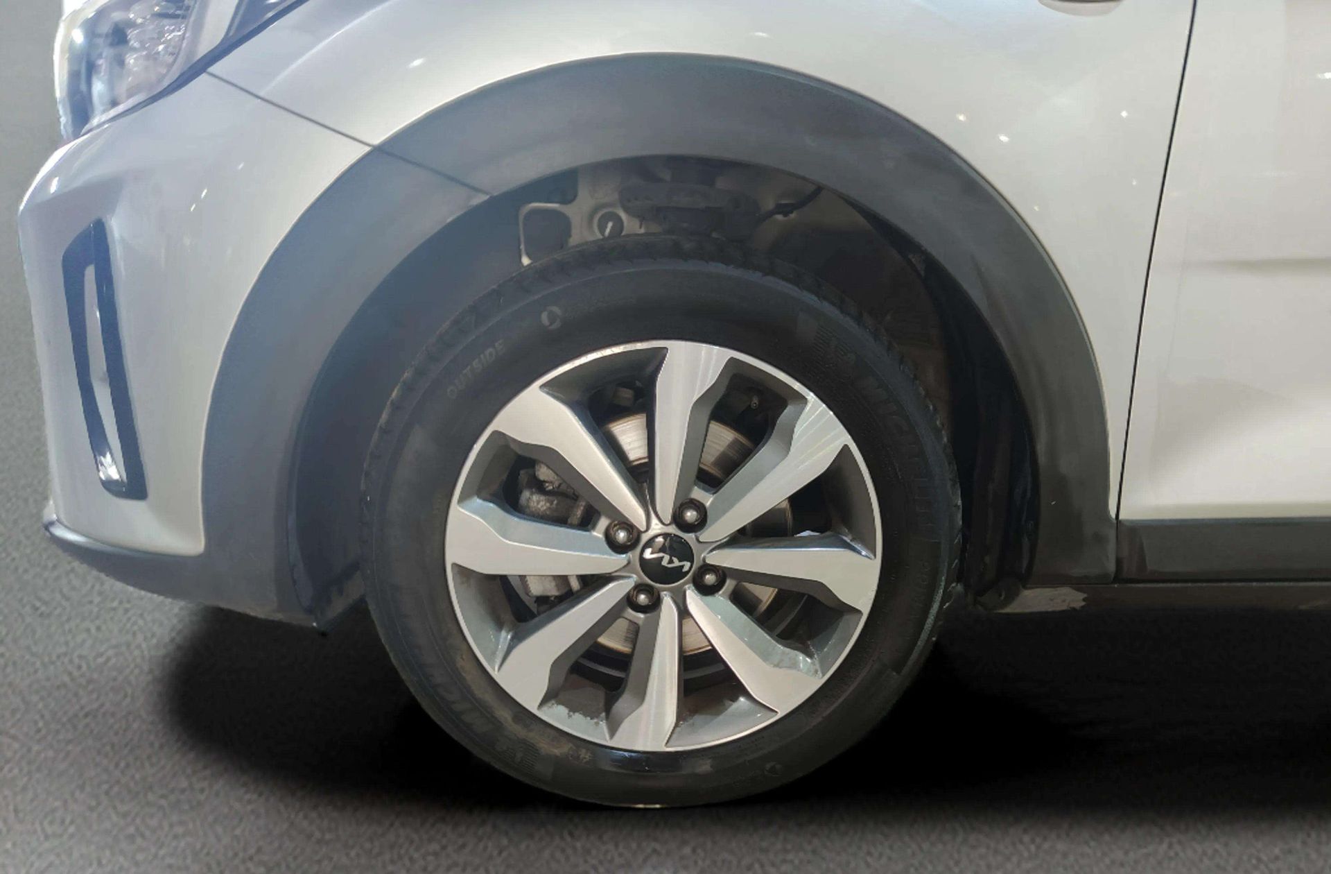 Kia Stonic 1.0 T-GDi Drive DCT - foto 31
