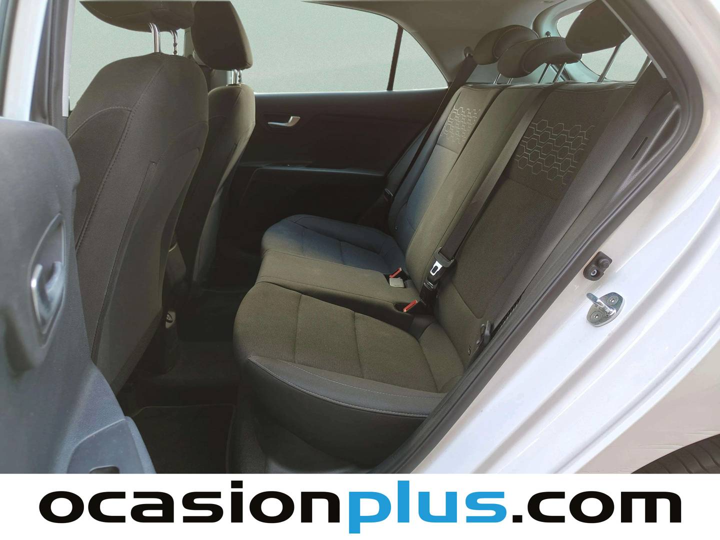 Foto asientos traseros KIA Rio KIA Rio 1.0 T-GDi MHEV iMT Drive (100 CV)