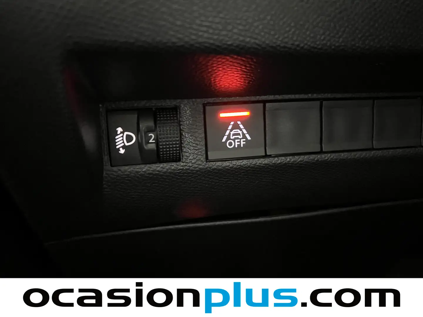 Foto Peugeot 2008 Peugeot 2008 BlueHDi 110 Allure (110 CV)