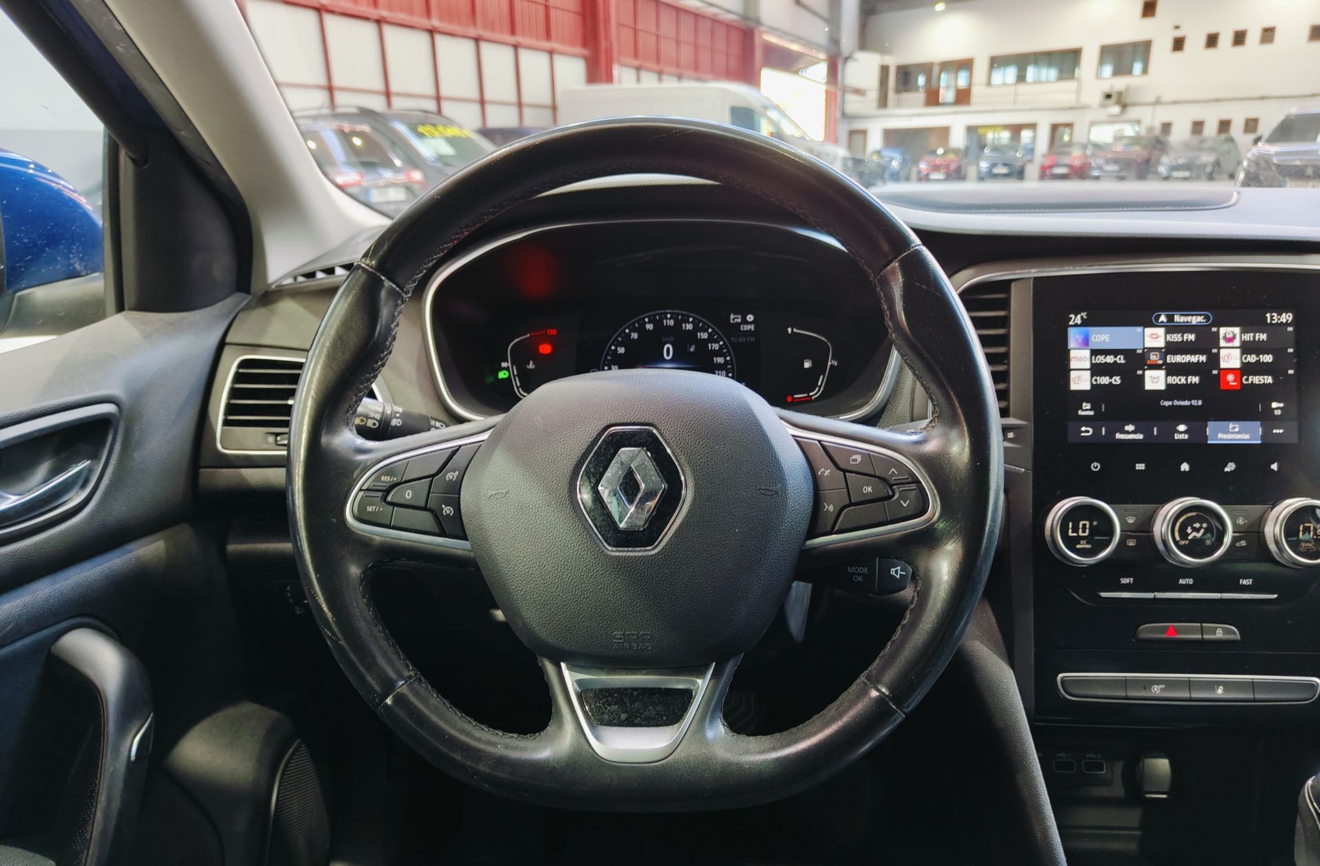 Renault Mégane Zen TCe GPF - foto 27