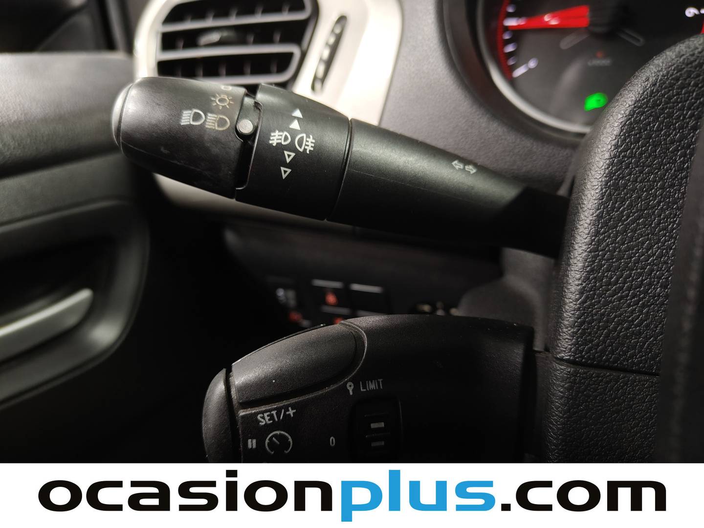 Foto Citroën C-Elysée Citroen C-Elysee BlueHDi 100 Shine (102 CV)