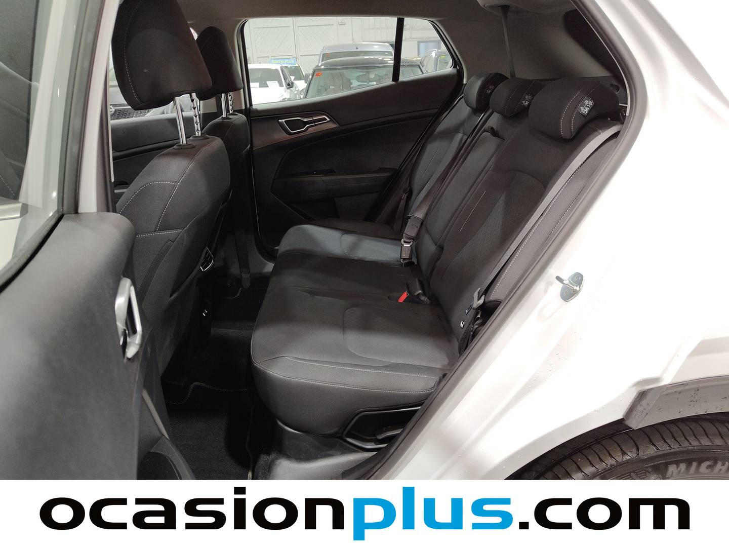 Foto asientos traseros KIA Sportage KIA Sportage 1.6 T-GDi HEV Concept 4x2 (239 CV)