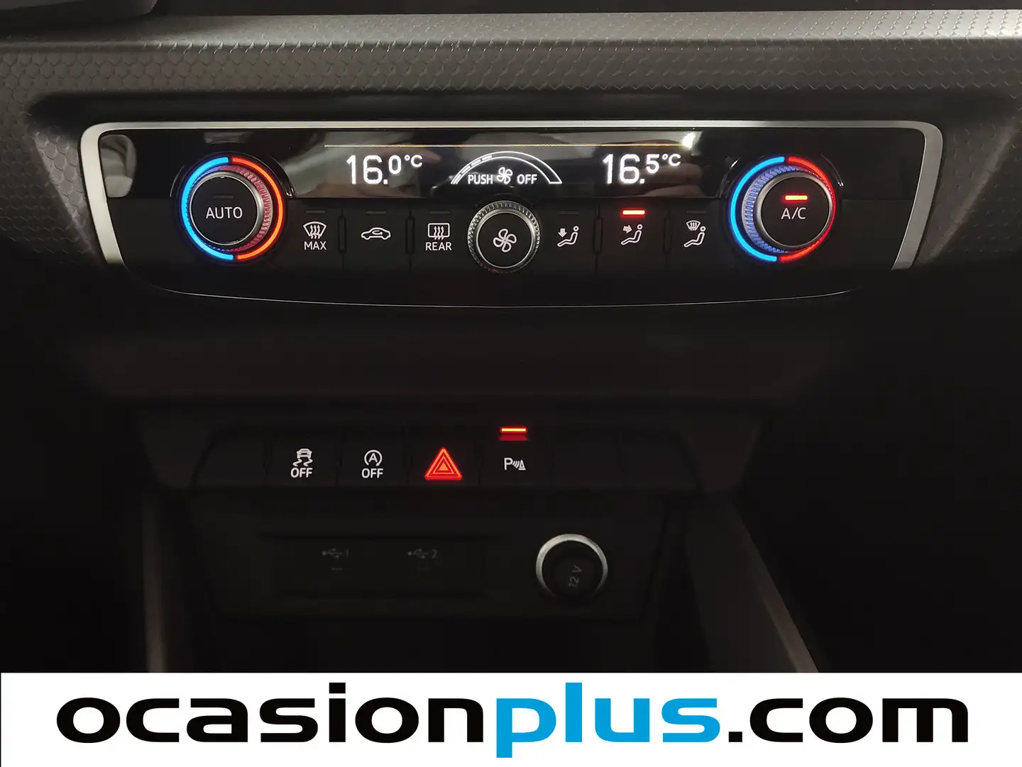 Foto Audi A1 Audi A1 Sportback Adrenalin edition 25 TFSI (95 CV) Pack S-Line