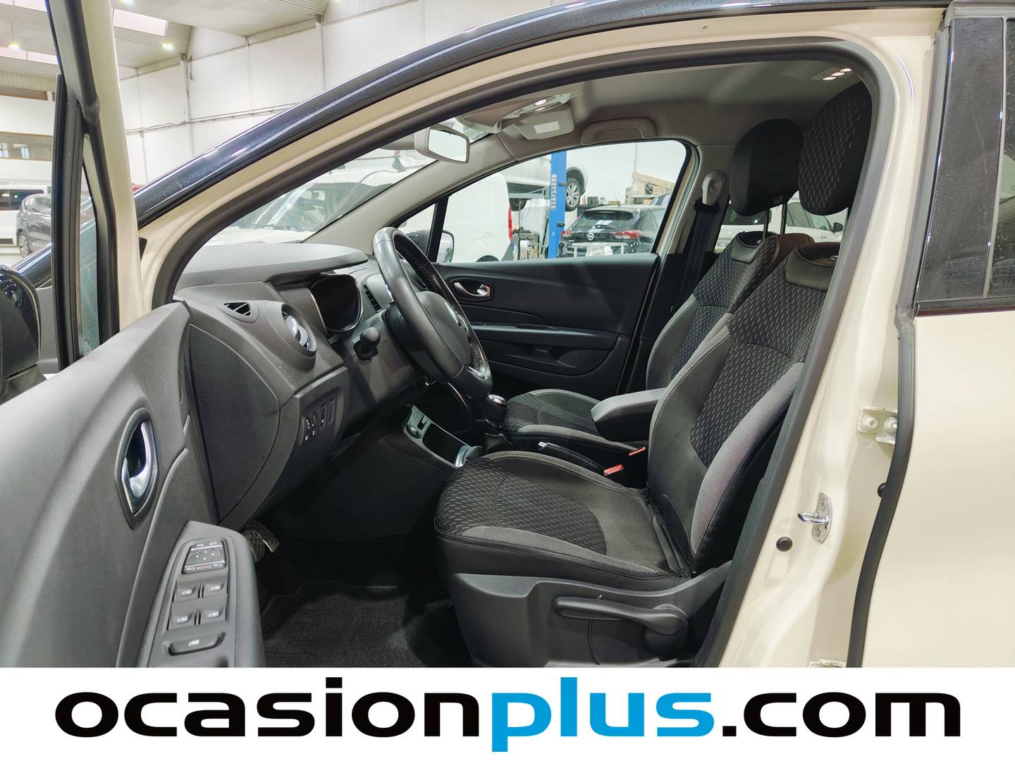 Foto asientos delanteros Renault Captur Renault Captur Zen Energy TCe (120 CV)