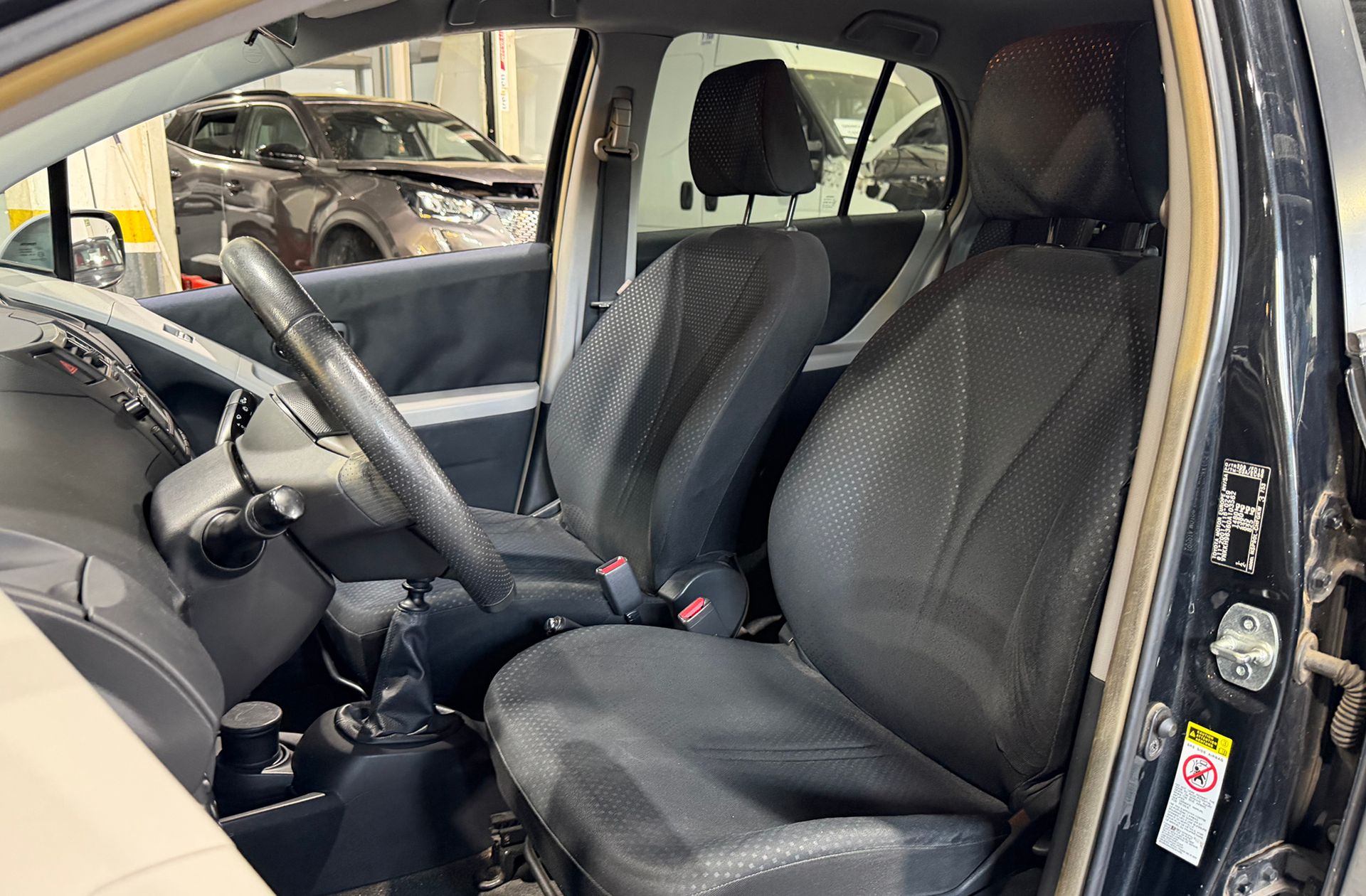 Toyota Yaris 1.3 VVT-I TS - foto 8