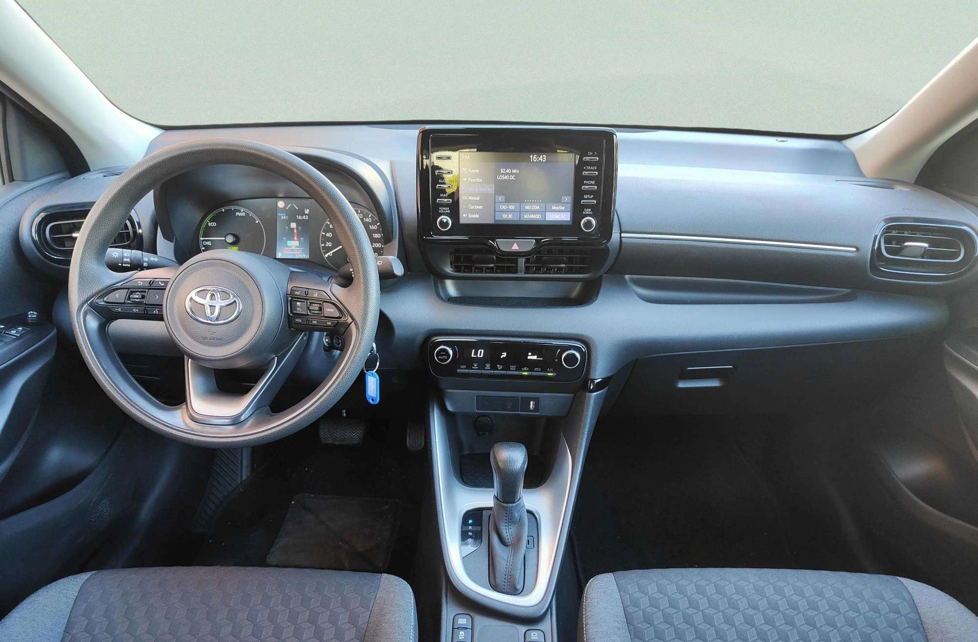 Toyota Yaris 120H Business Plus - foto 6