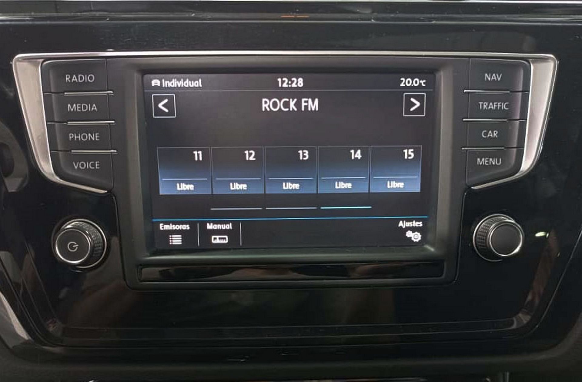 Volkswagen Touran Sport 2.0 TDI BMT DSG - foto 40