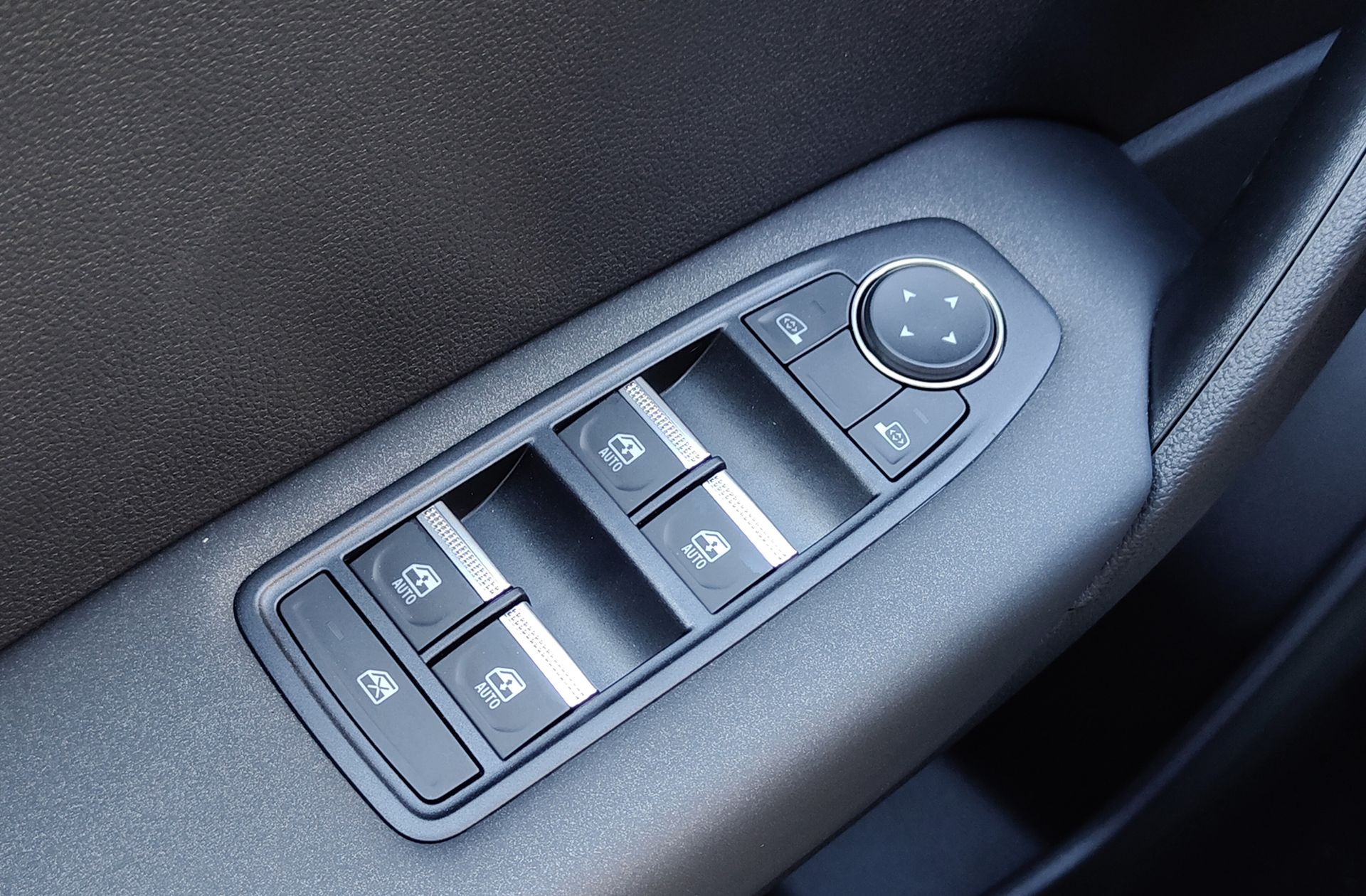 Renault Captur Evolution E-Tech full hybrid - foto 36