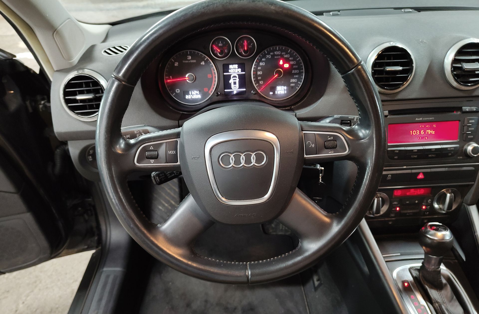 Audi A3 Sportback Attraction 1.6 TDI S tronic - foto 17