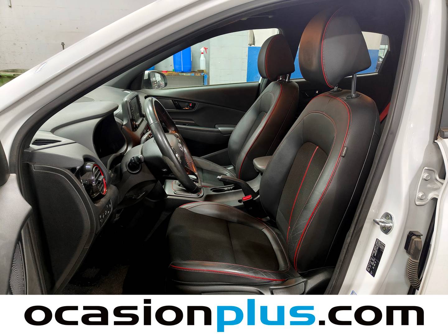 Foto asientos delanteros Hyundai Kona Hyundai Kona 1.0 TGDi Tecno Red 4x2 (120 CV)