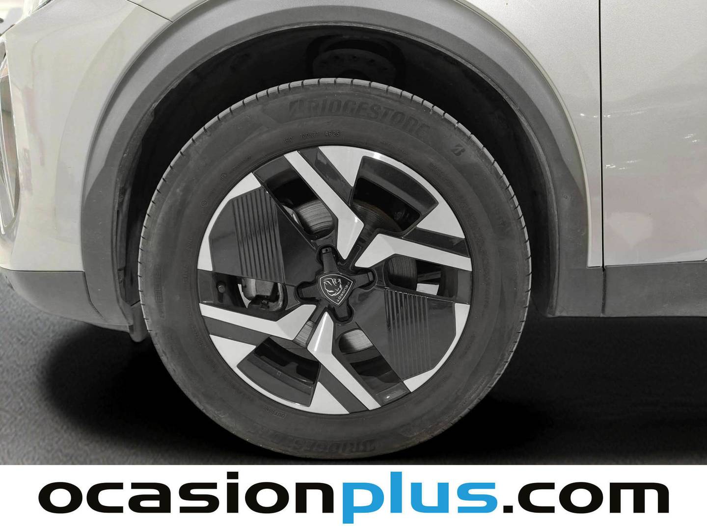Peugeot 2008 Peugeot 2008 Allure Hybrid eDCS6 (145 CV) automático