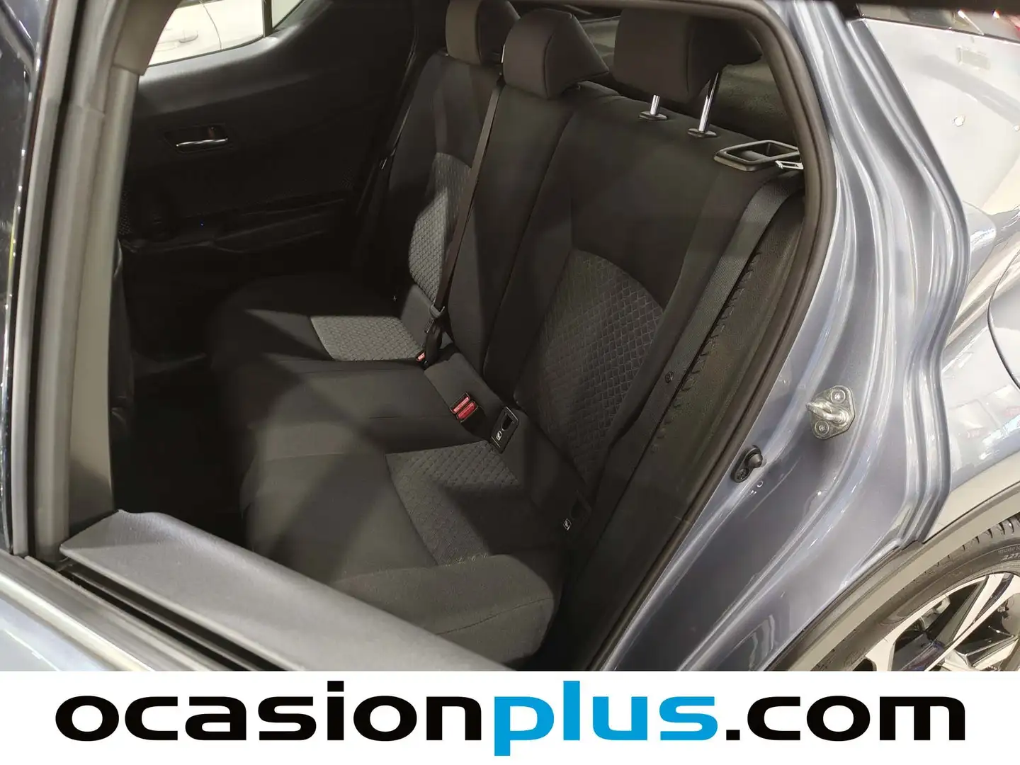 Foto Toyota C-HR Toyota C-HR 180H Advance (184 CV)