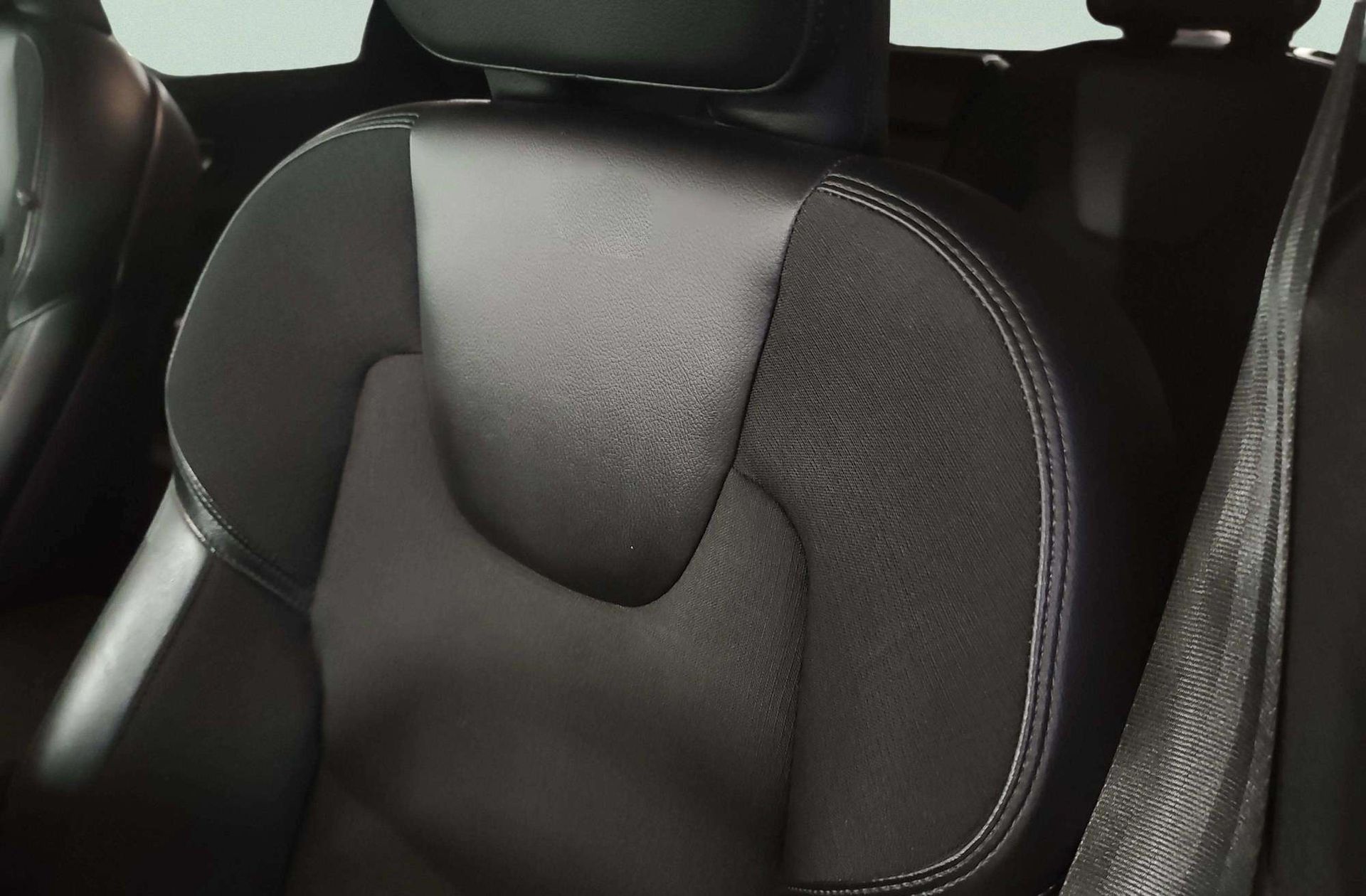 Volvo XC60 D4 Momentum - foto 12