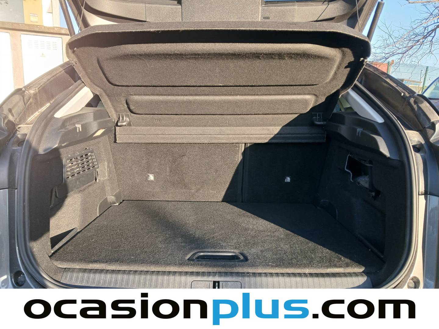 Foto Citroën C4 Citroen C4 BlueHDi 130 S&S Shine EAT8 (130 CV)