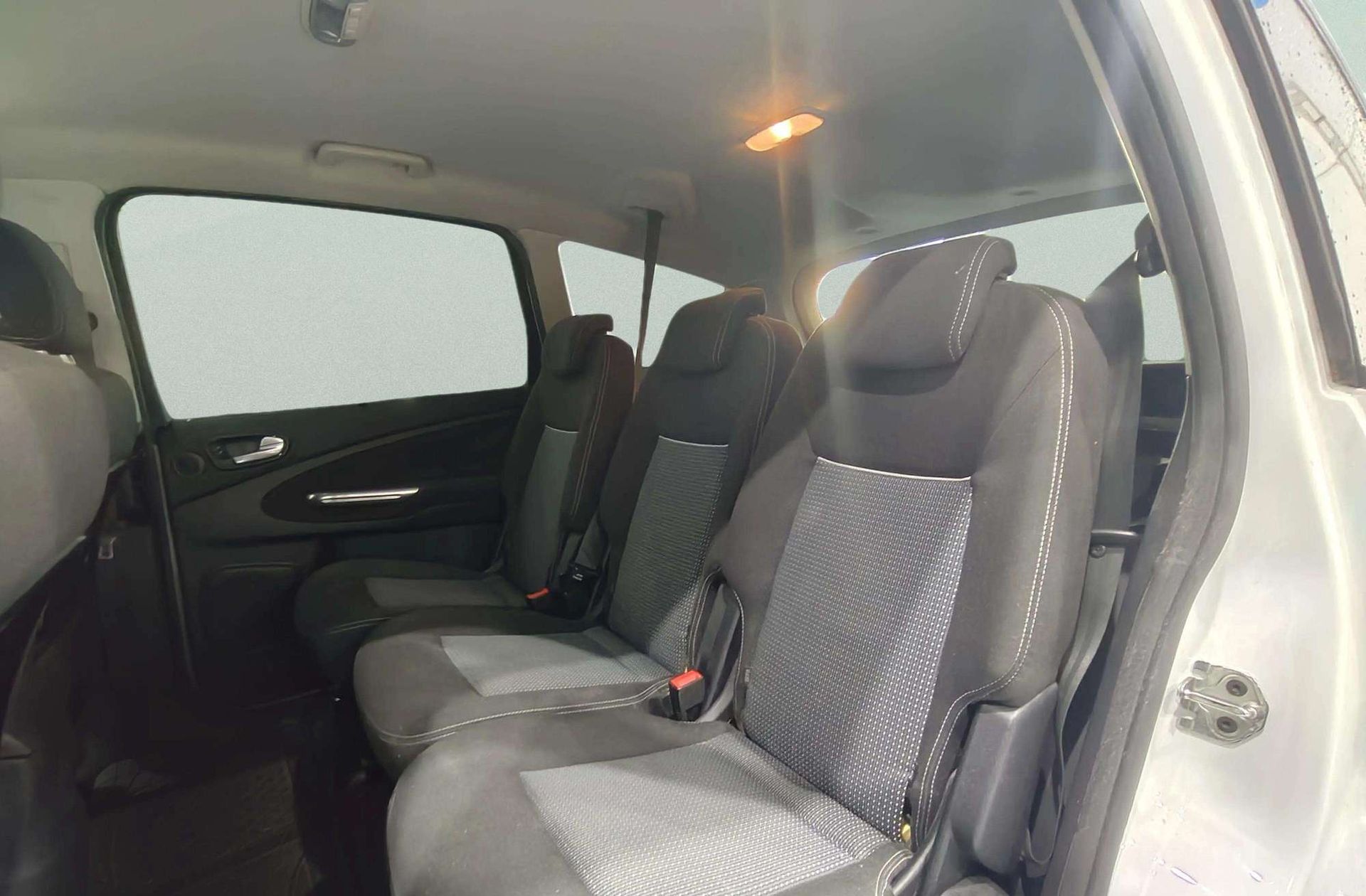 Ford S-Max 2.0 TDCi Limited Edition 7 plazas - foto 12