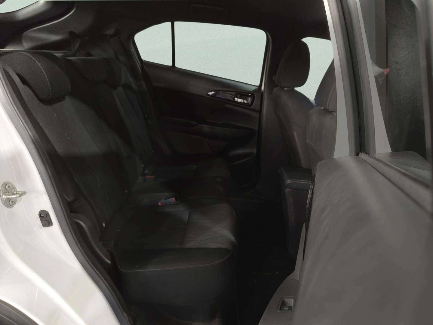 Foto asientos traseros Mitsubishi Eclipse Cross Mitsubishi Eclipse Cross 150T Spirit (163 CV)
