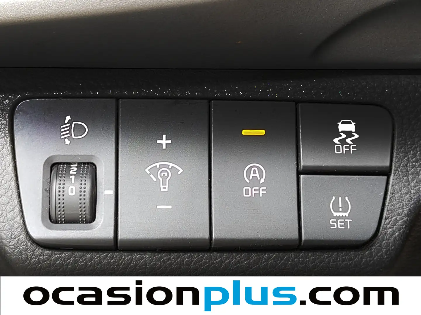 Foto KIA Stonic Kia Stonic 1.0 T-GDi MHEV iMT Concept (100 CV)