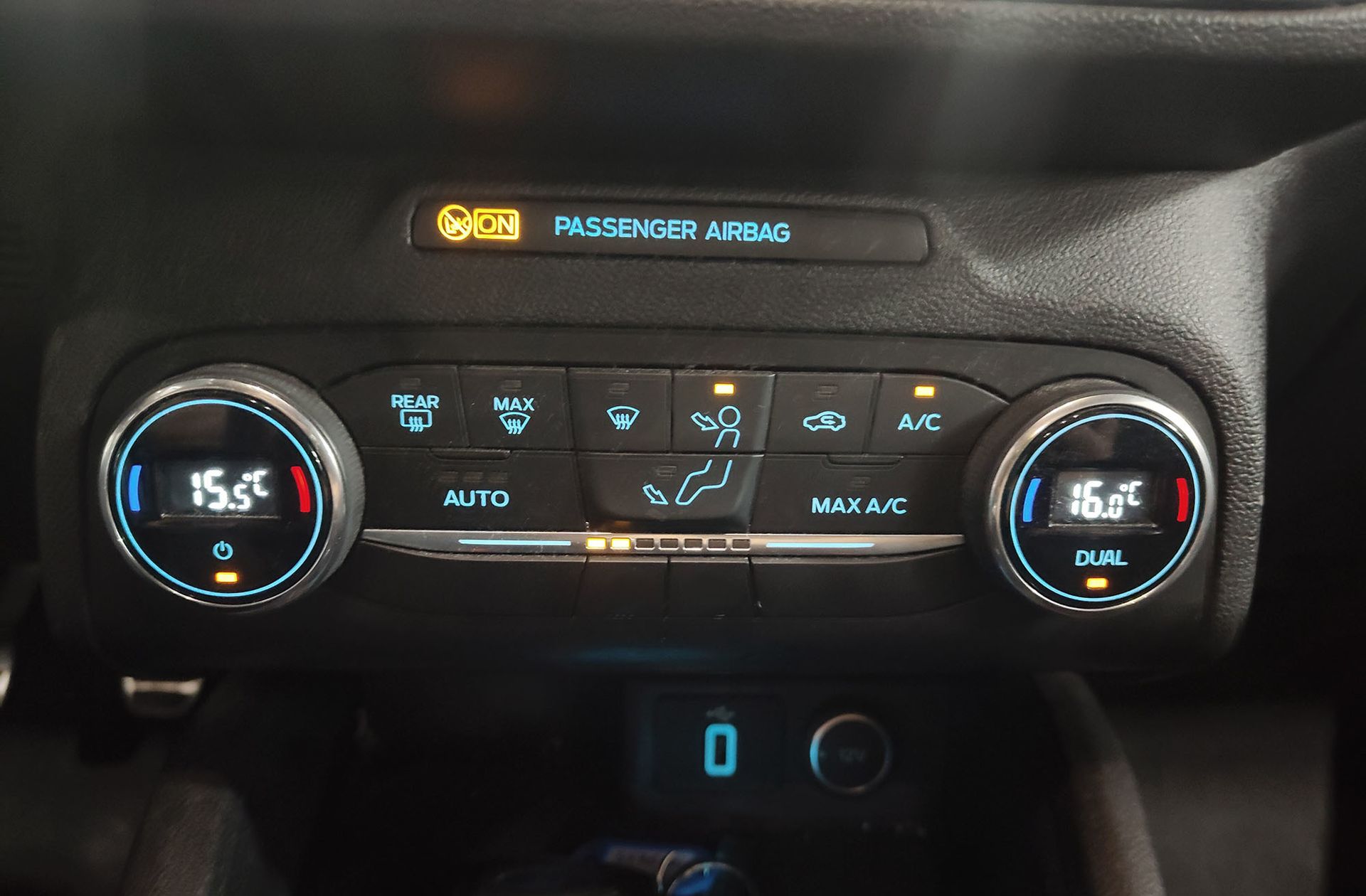 Ford Focus 1.0 EcoBoost ST-Line - foto 40