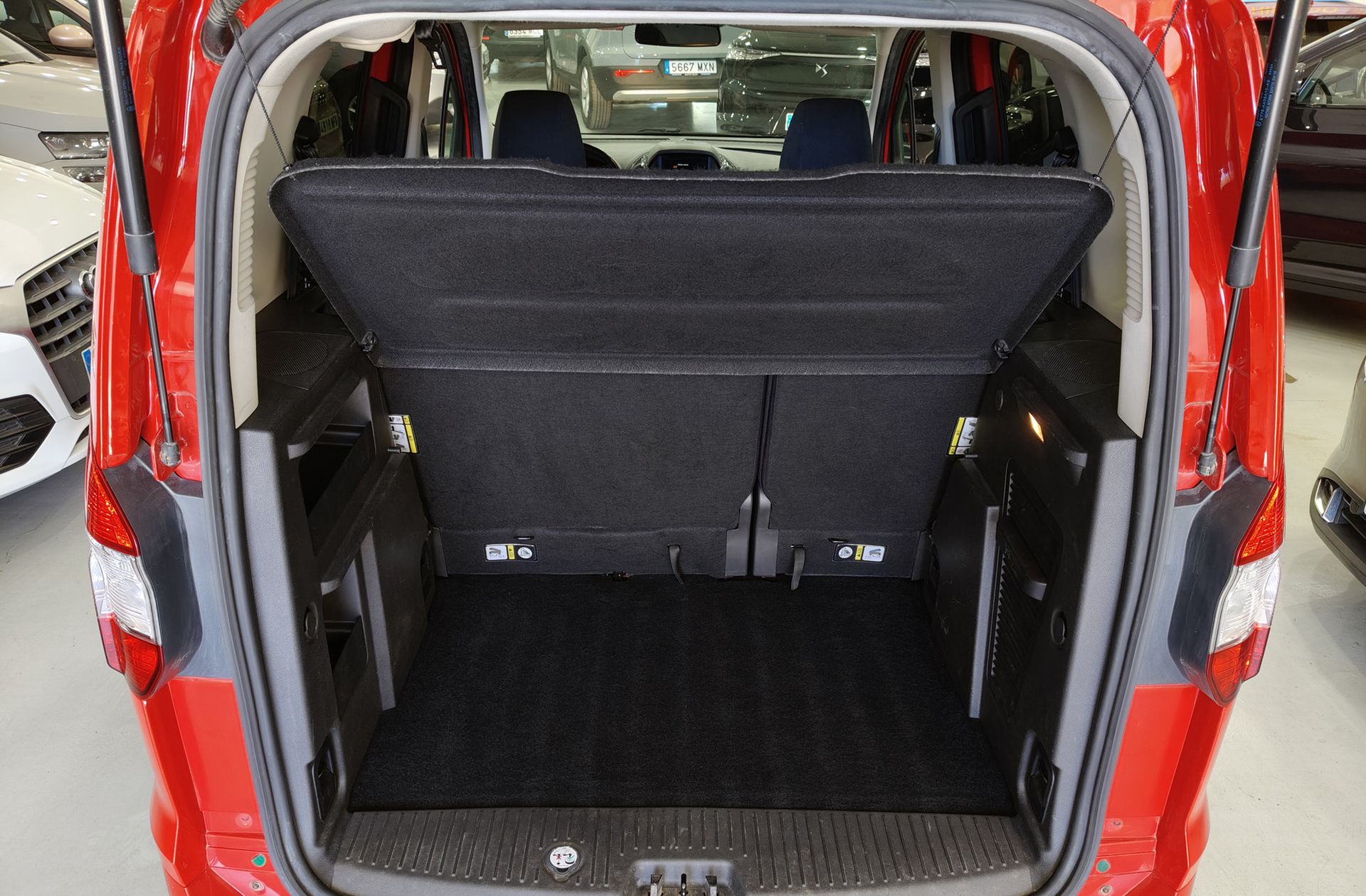 Ford Tourneo Courier 1.0 EcoBoost Sport - foto 15