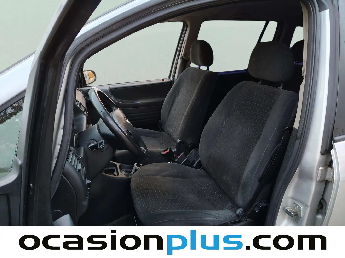 Foto Opel Zafira Opel Zafira 2.2 Dti 16v Elegance 7 Plazas (125 CV)