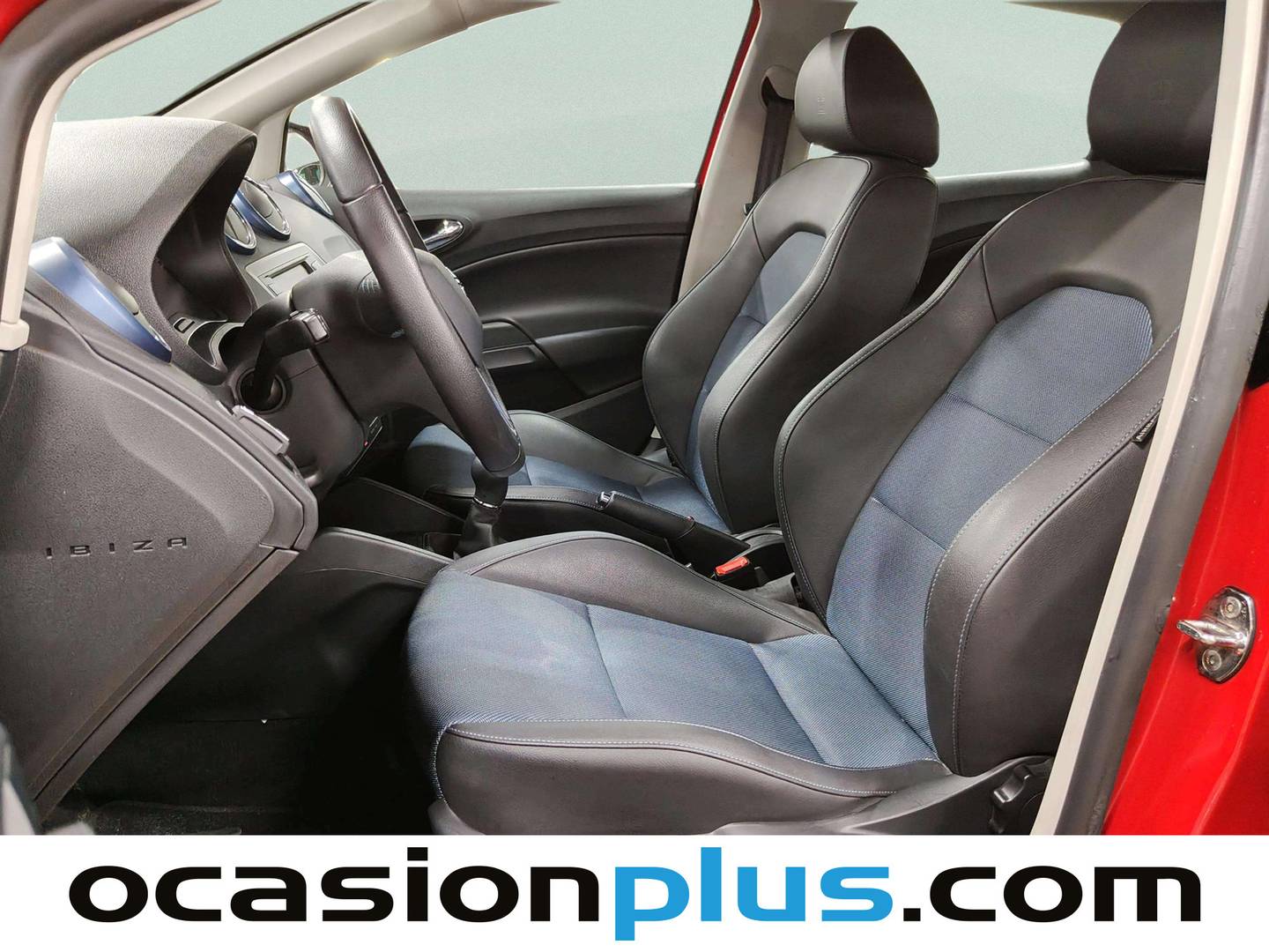Foto asientos delanteros Seat Ibiza Seat Ibiza 1.0 EcoTSI Style Connect Blue (95 CV)