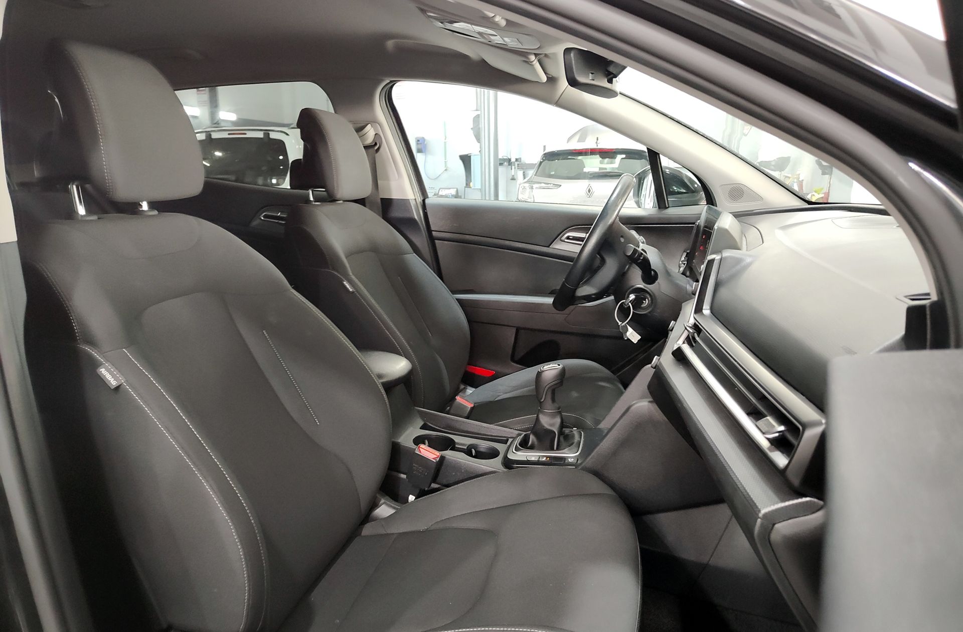 Kia Sportage 1.6 T-GDi Concept 4x2 - foto 18