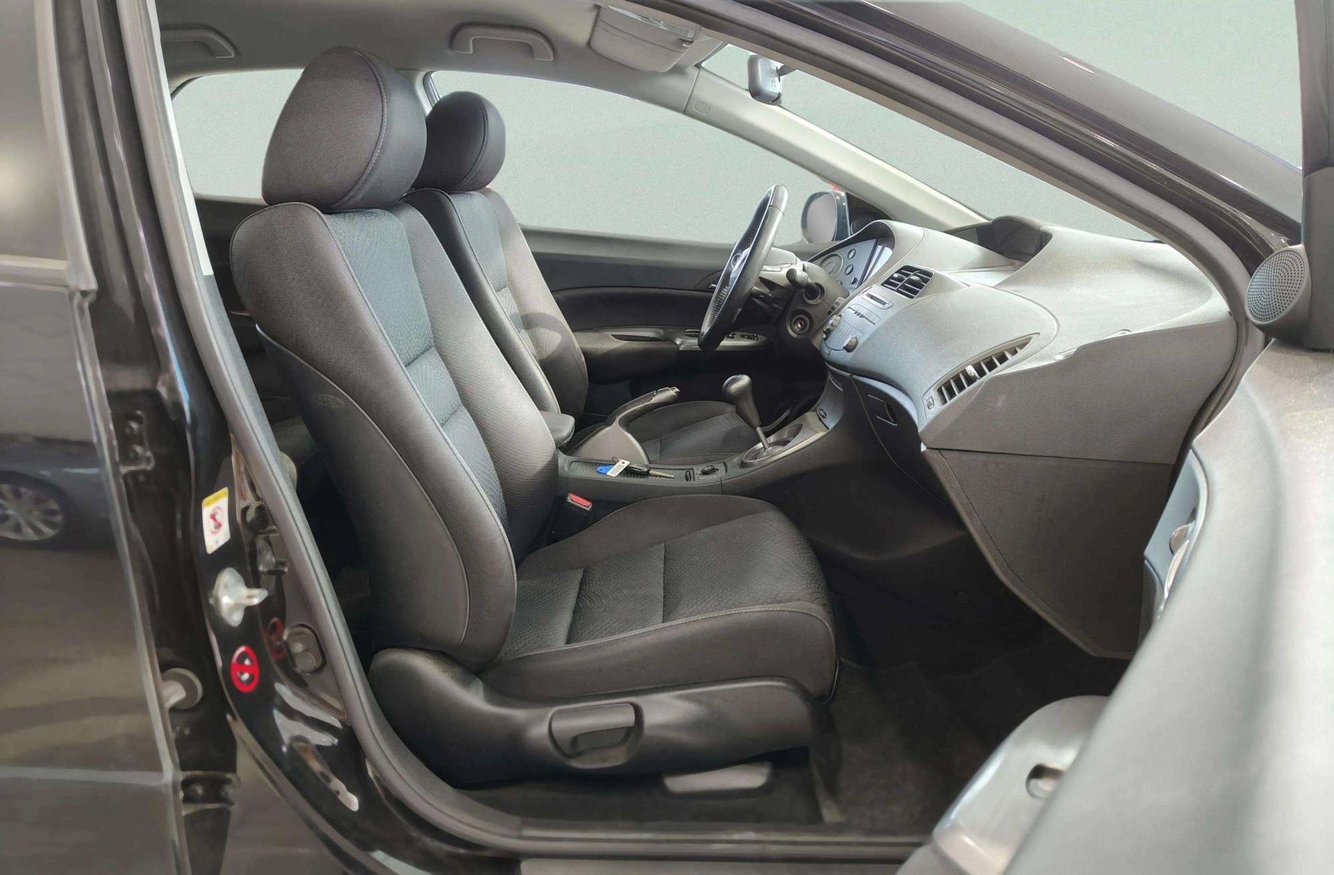 Honda Civic 1.4 i-VTEC Sport - foto 16