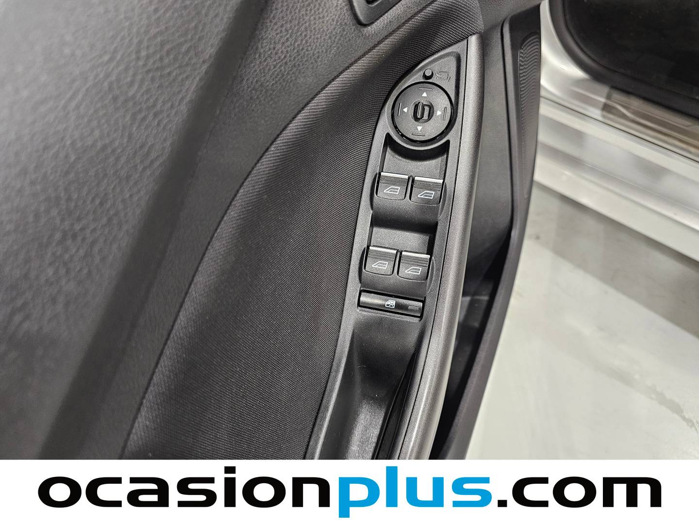 Foto Ford Focus Ford Focus 1.0 Ecoboost ST-Line Black&Red (125 CV)