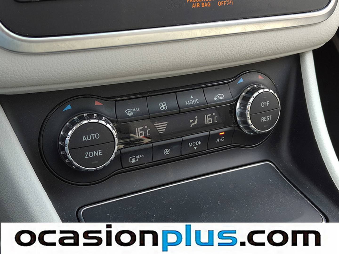 Foto Mercedes GLA Mercedes-Benz GLA 250 4Matic Urban (211 CV)