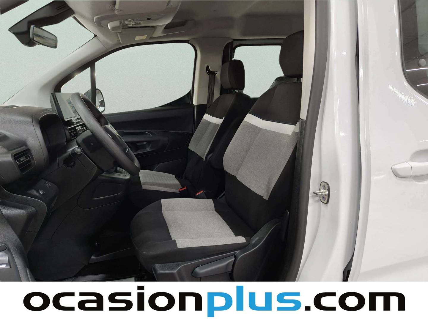 Foto asientos delanteros Citroën Berlingo Citroën Berlingo BlueHDi 130 S&S Talla XL Plus  (130 CV)