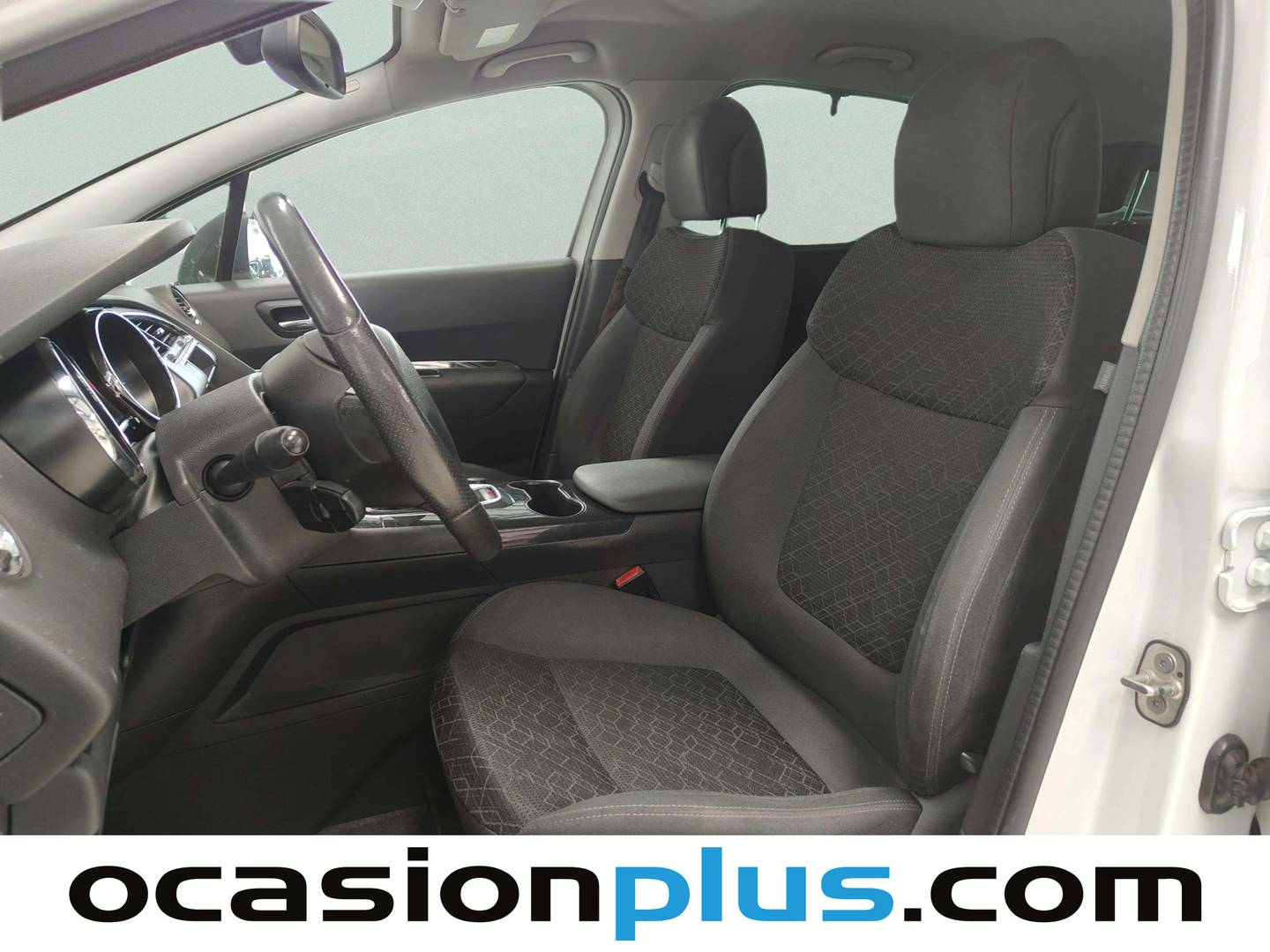 Foto asientos delanteros Peugeot 3008 Peugeot 3008 1.6 BlueHDI FAP Style (120 CV)