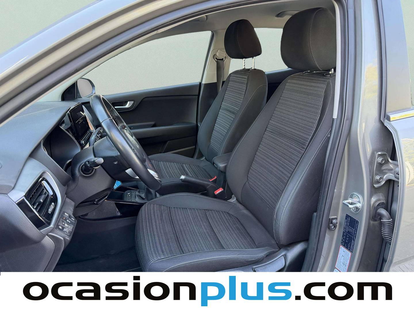 Foto asientos delanteros KIA Stonic KIA Stonic 1.0 T-GDi MHEV Drive iMT (120 CV)