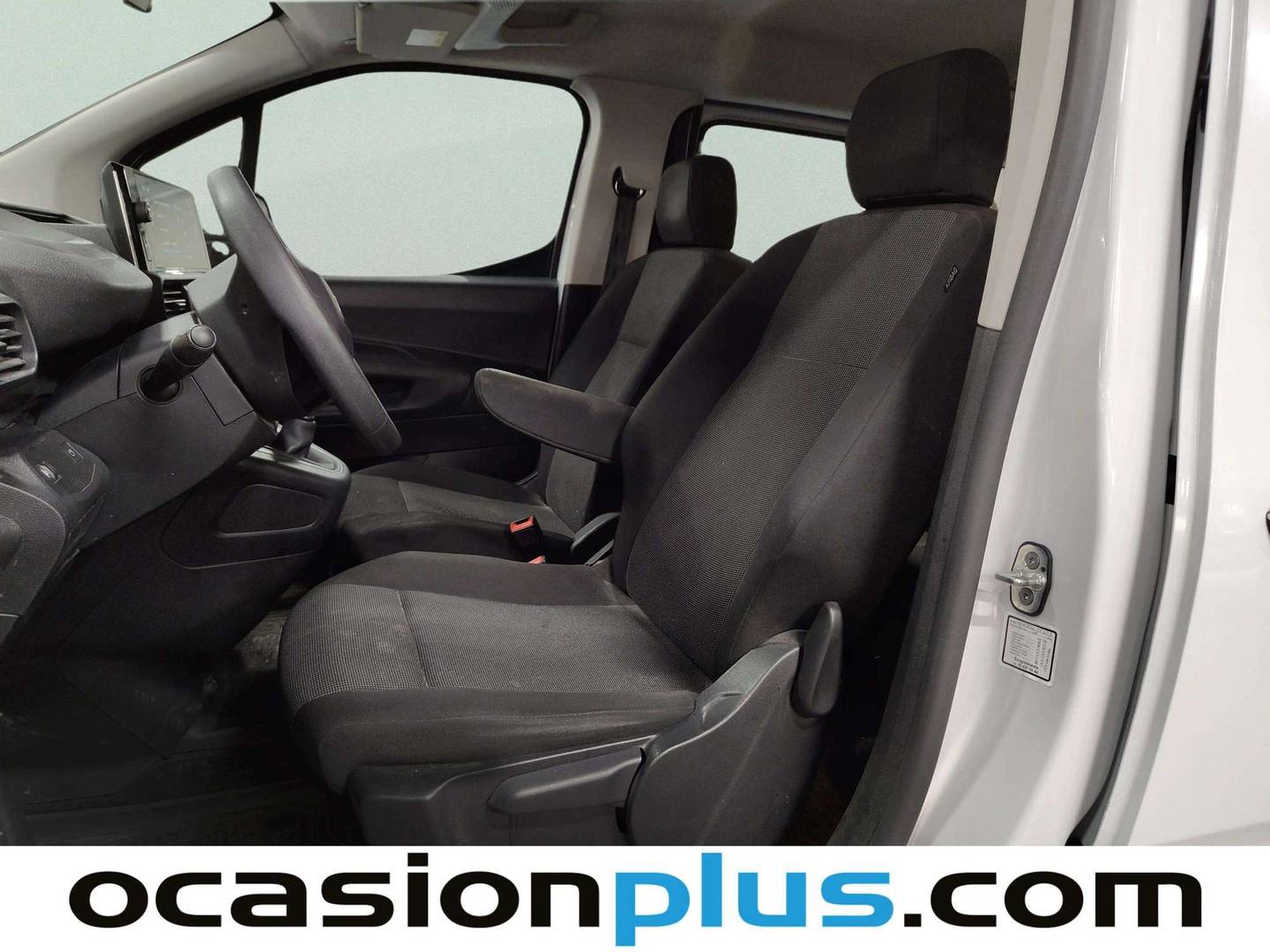 Foto asientos delanteros Peugeot Rifter Peugeot Rifter Active Business Standard BlueHDi (100 CV)