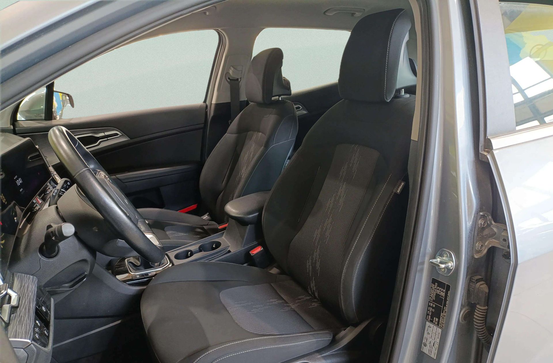 Kia Sportage 1.6 T-GDi MHEV Drive 4x2 - foto 11