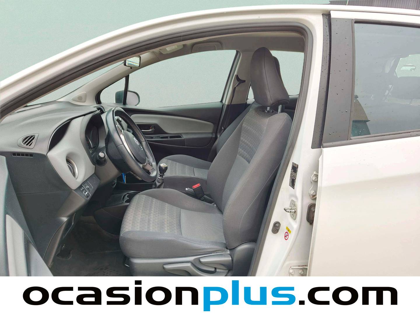 Foto asientos delanteros Toyota Yaris Toyota Yaris 1.3 Feel (99 CV)