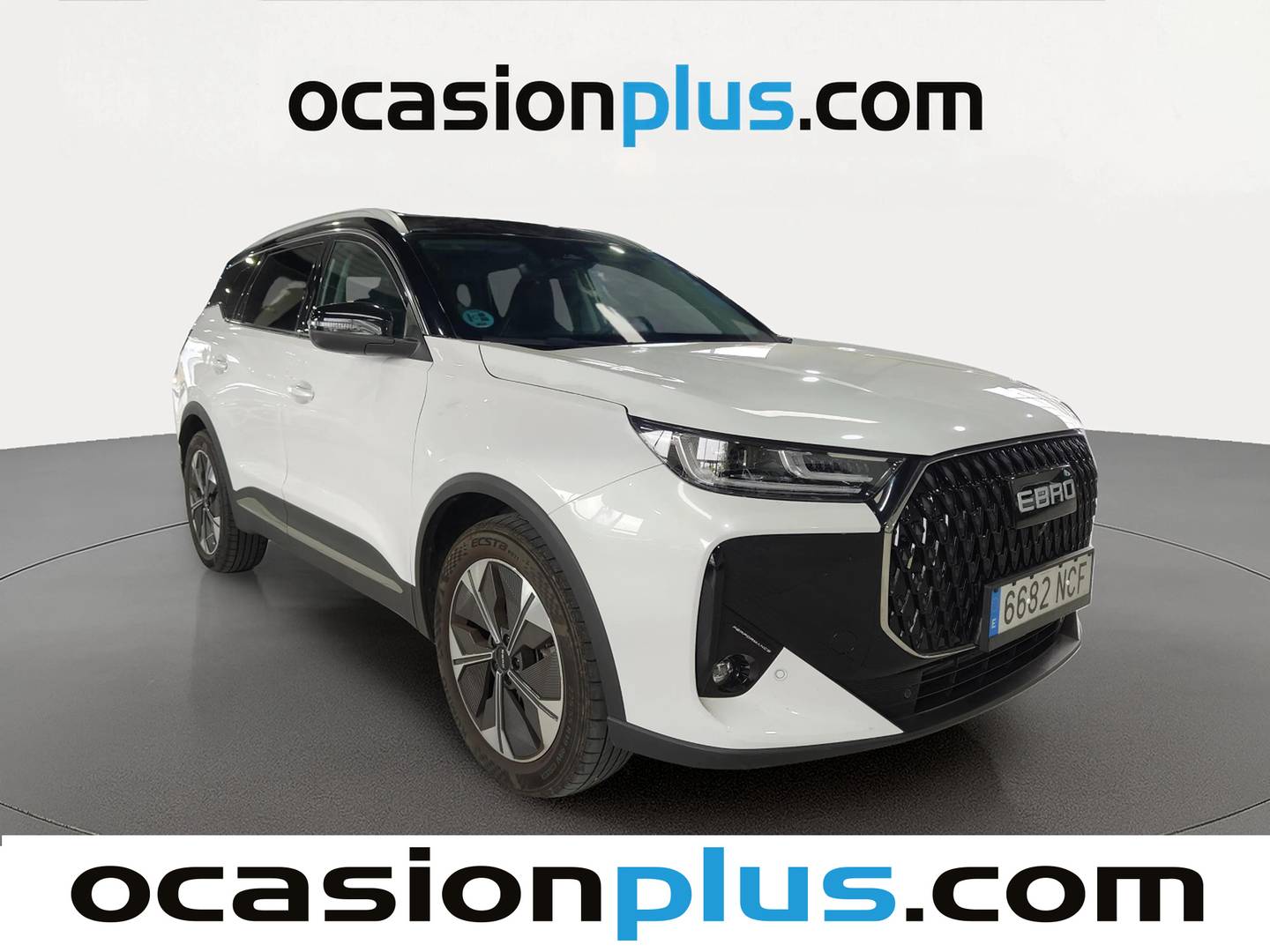 Foto delantera EBRO S700 EBRO S700 1.6 TGDI Luxury 7 DCT (147 CV) derecha