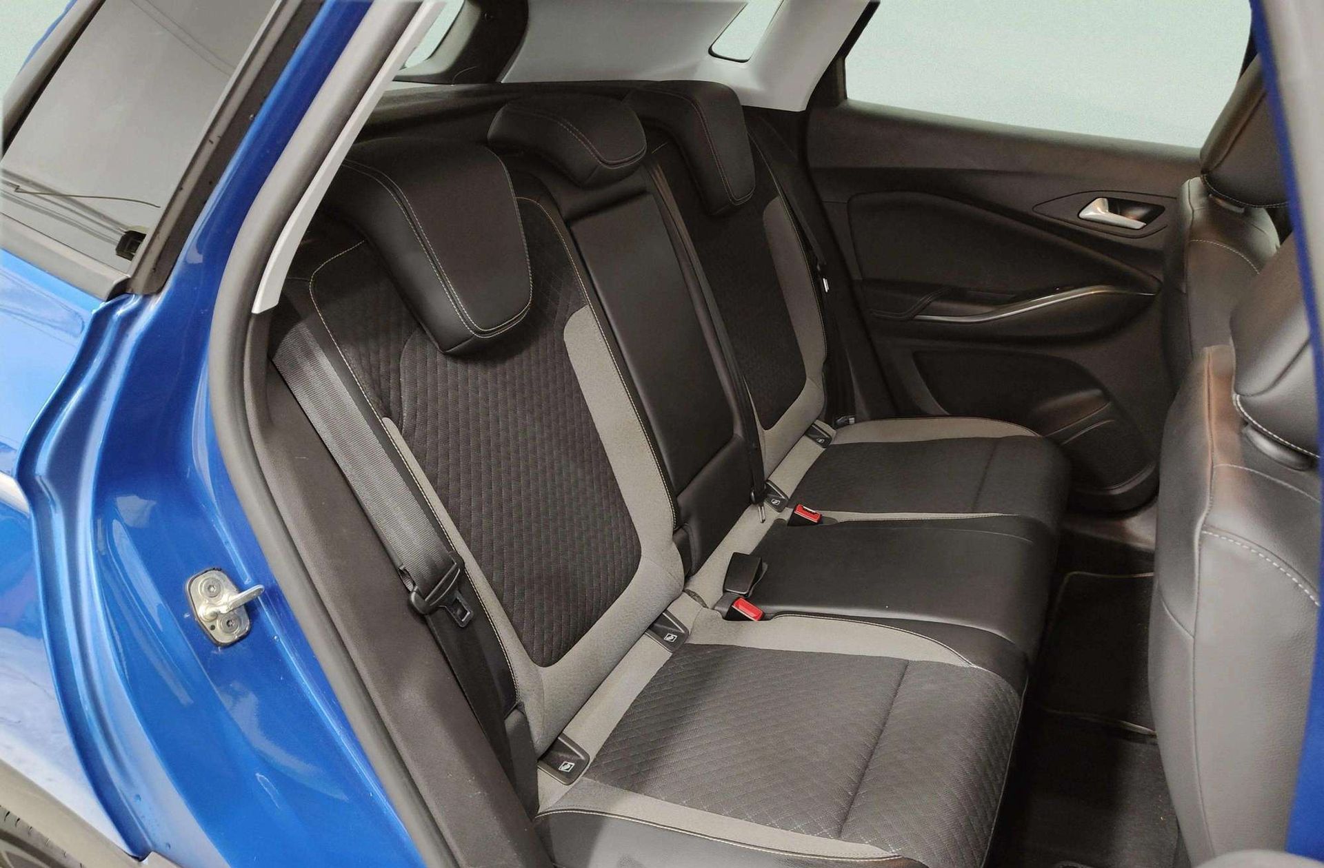 Opel Grandland 1.2 Turbo ecoTEC Excellence - foto 19
