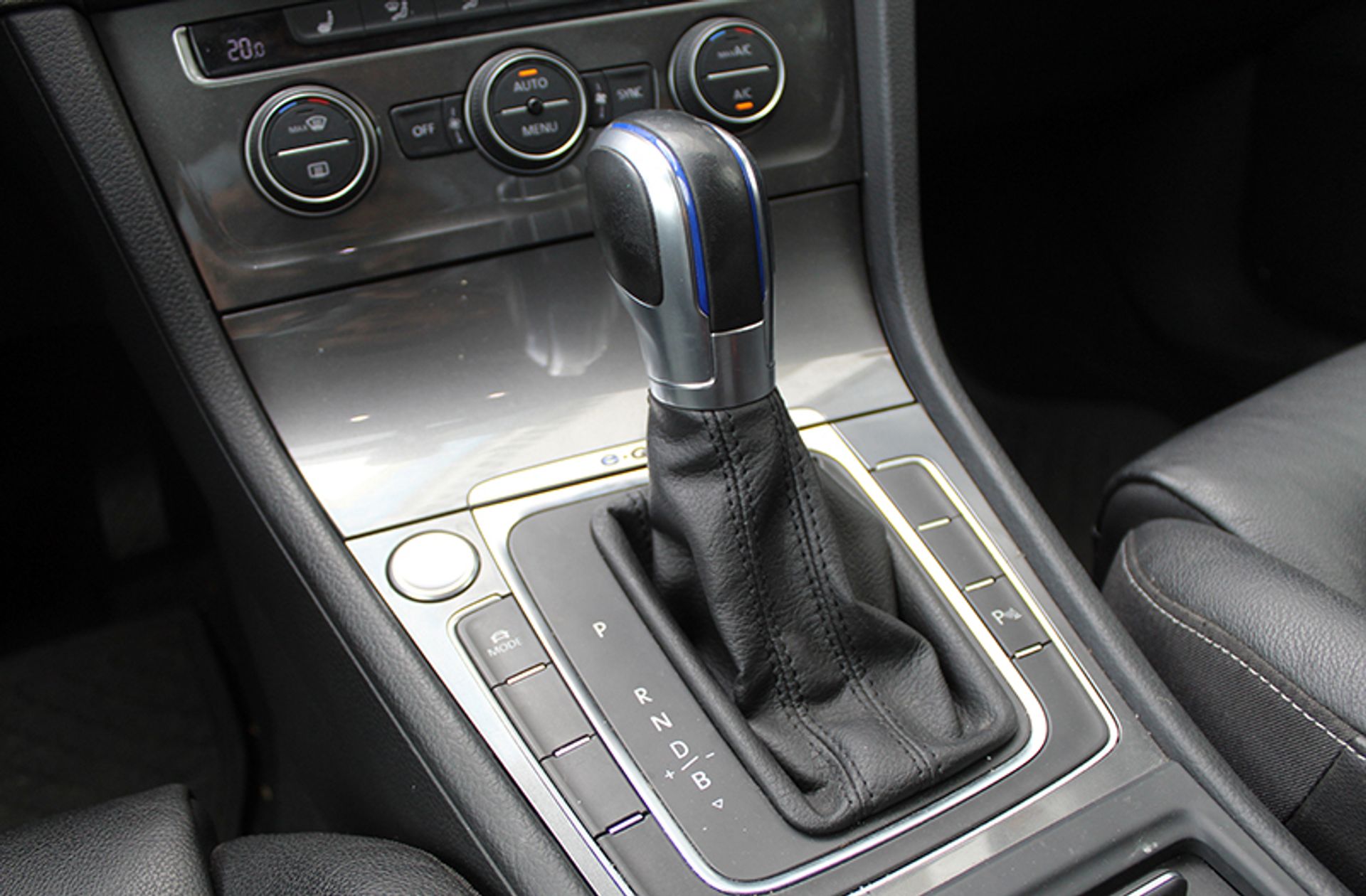 Volkswagen Golf e-Golf ePower - foto 9